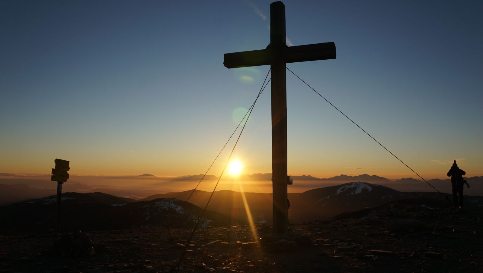 Mt cross. Крест гора Афон пейзаж. Крест в Ессентуках на горе.