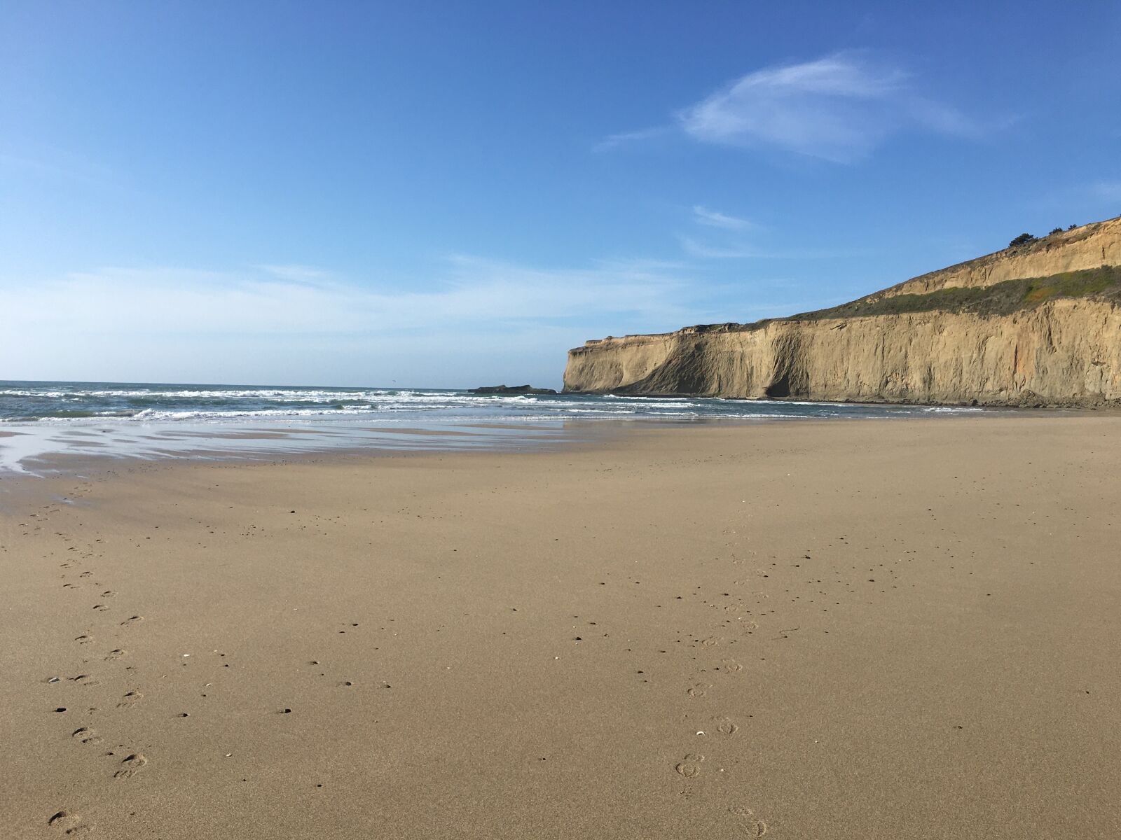iPhone 6s Plus back camera 4.15mm f/2.2 sample photo. Beach, ocean, coast photography