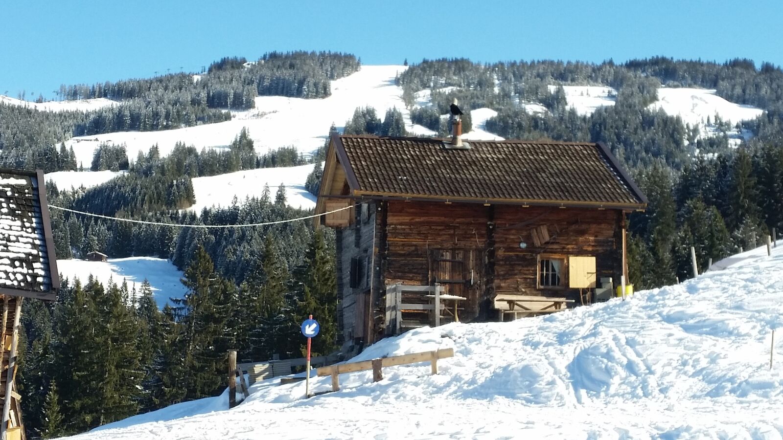 Samsung Galaxy S5 sample photo. Ski lodge, mountain hut photography