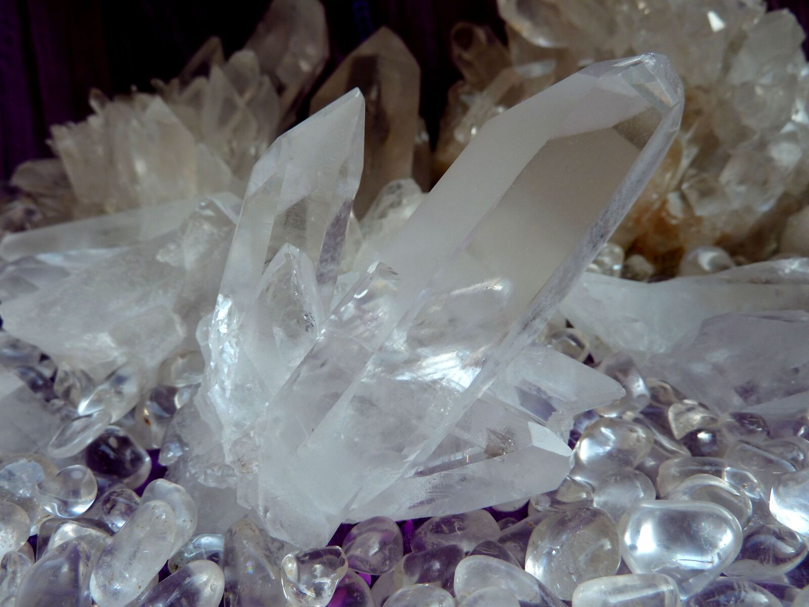Panasonic Lumix DMC-ZS7 (Lumix DMC-TZ10) sample photo. Rock crystal, clear to photography