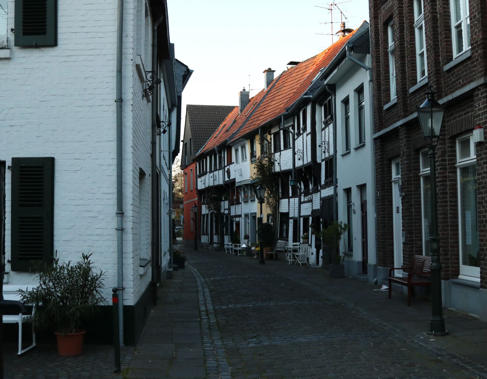 Canon EF-S 24mm F2.8 STM sample photo. Kempen, historic center, history photography