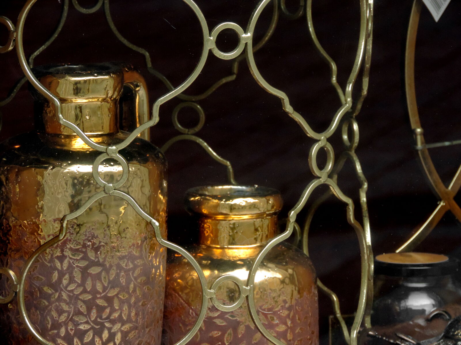 Nikon Coolpix P520 sample photo. Brass, old, antique, bottle photography