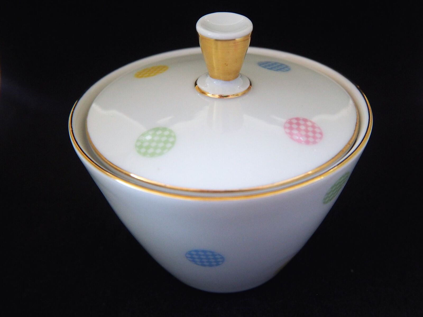 Olympus OM-D E-M10 sample photo. Sugar, sugar bowl, coffee photography