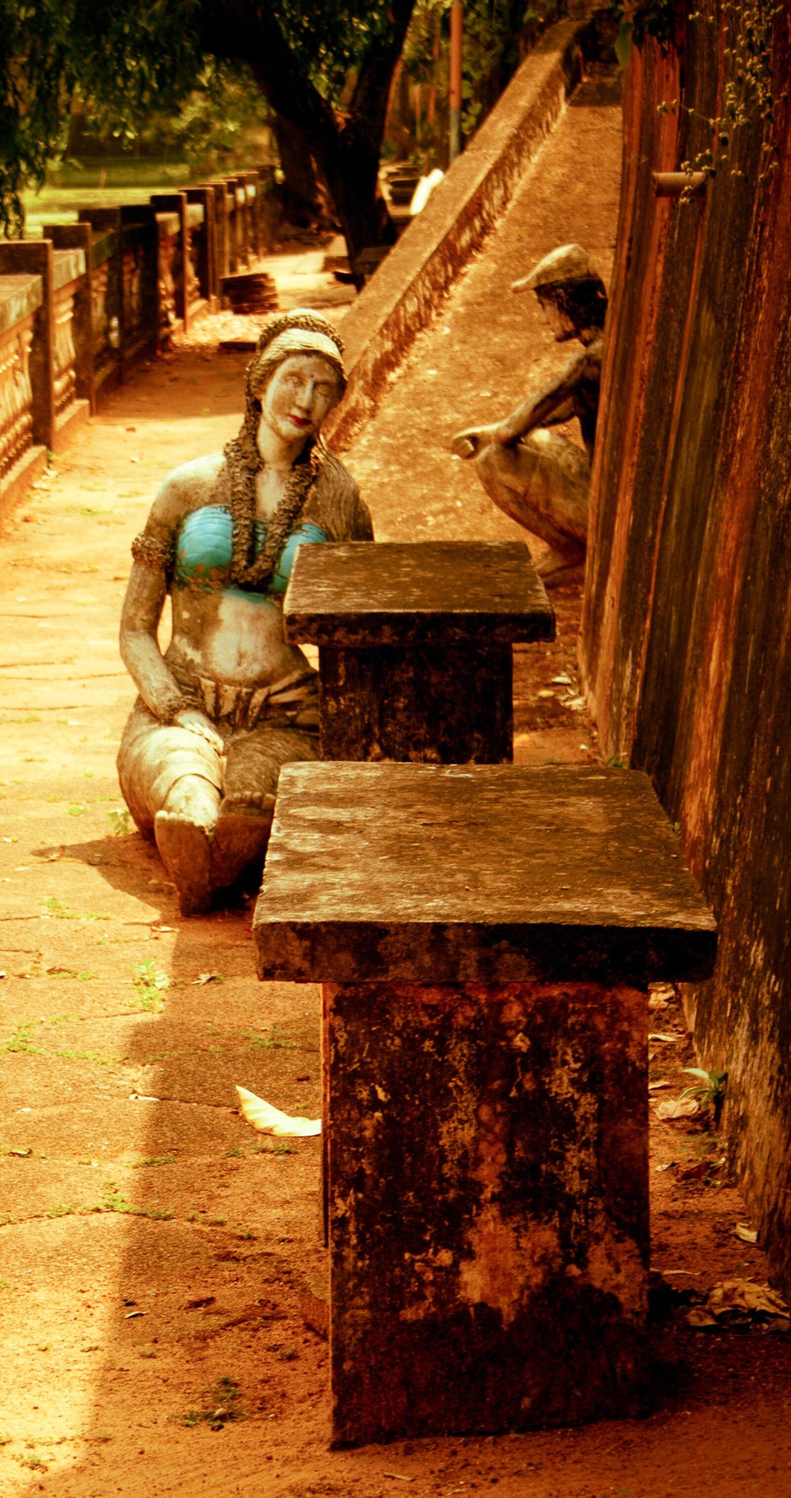 Canon EF-S 18-55mm F3.5-5.6 II sample photo. India, figure, stone art photography