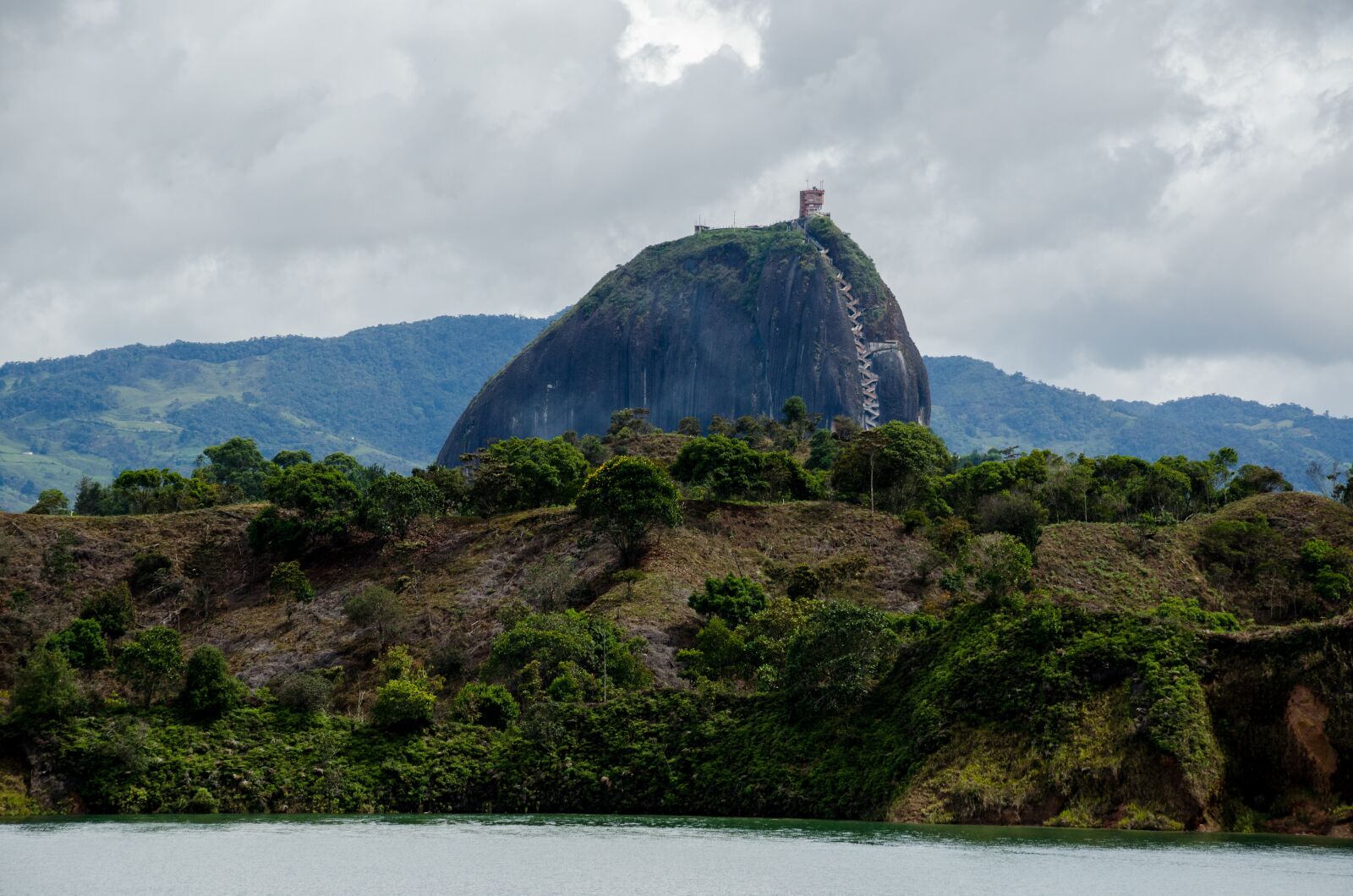 Nikon D5100 sample photo. Colombia, guatape, lake photography