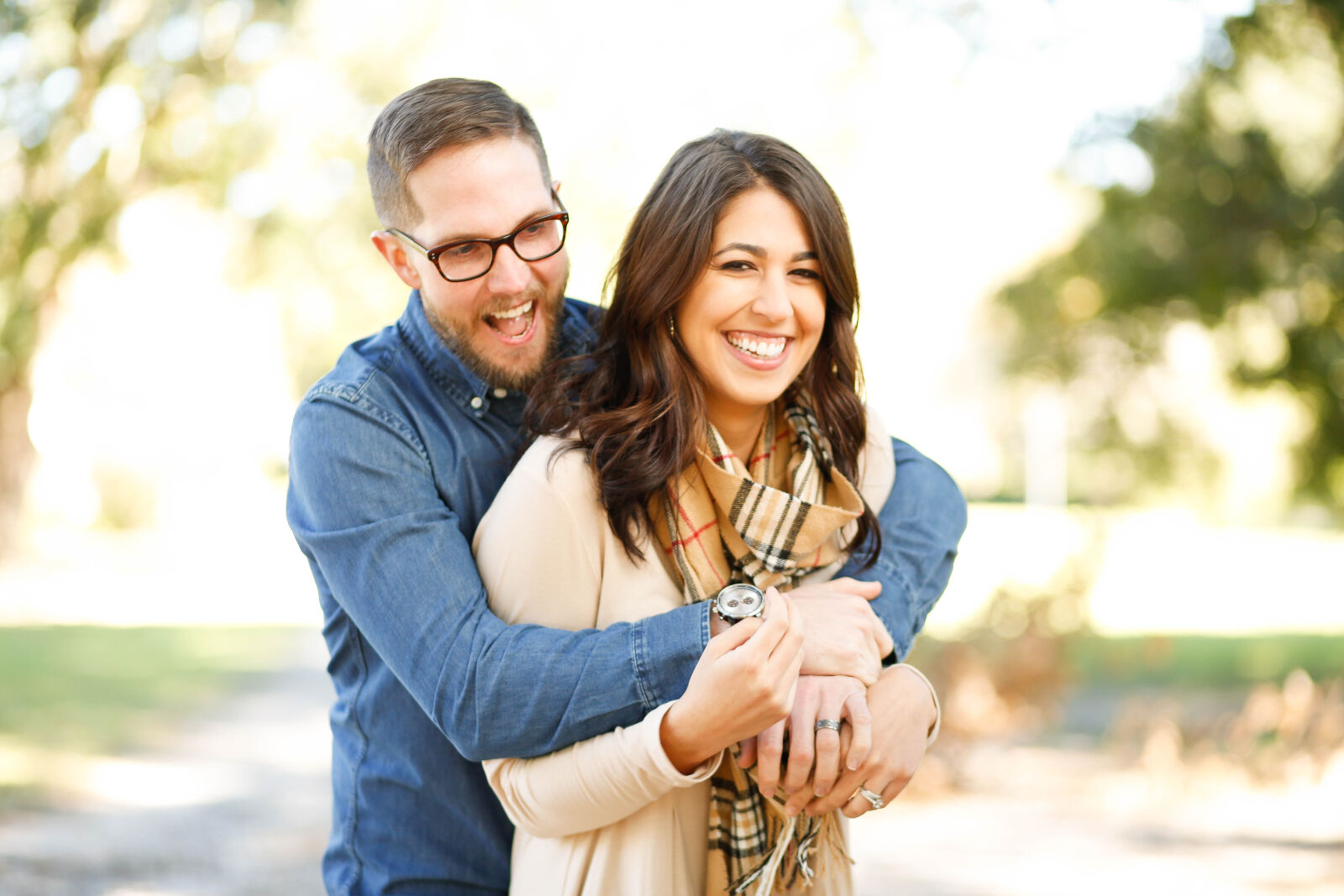 Canon EF 85mm F1.8 USM sample photo. Portrait, of, happy, young photography