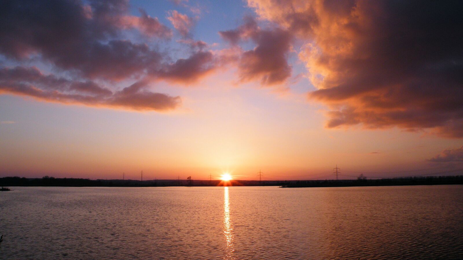 Fujifilm FinePix S8100fd sample photo. Sunset, clouds, evening sky photography