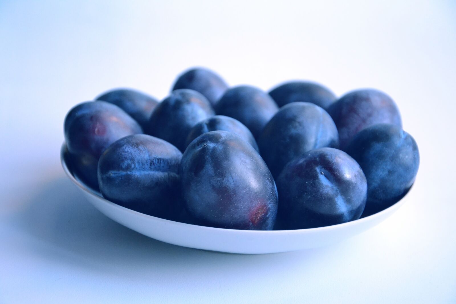 Nikon D3100 sample photo. Plum, fruit, food photography