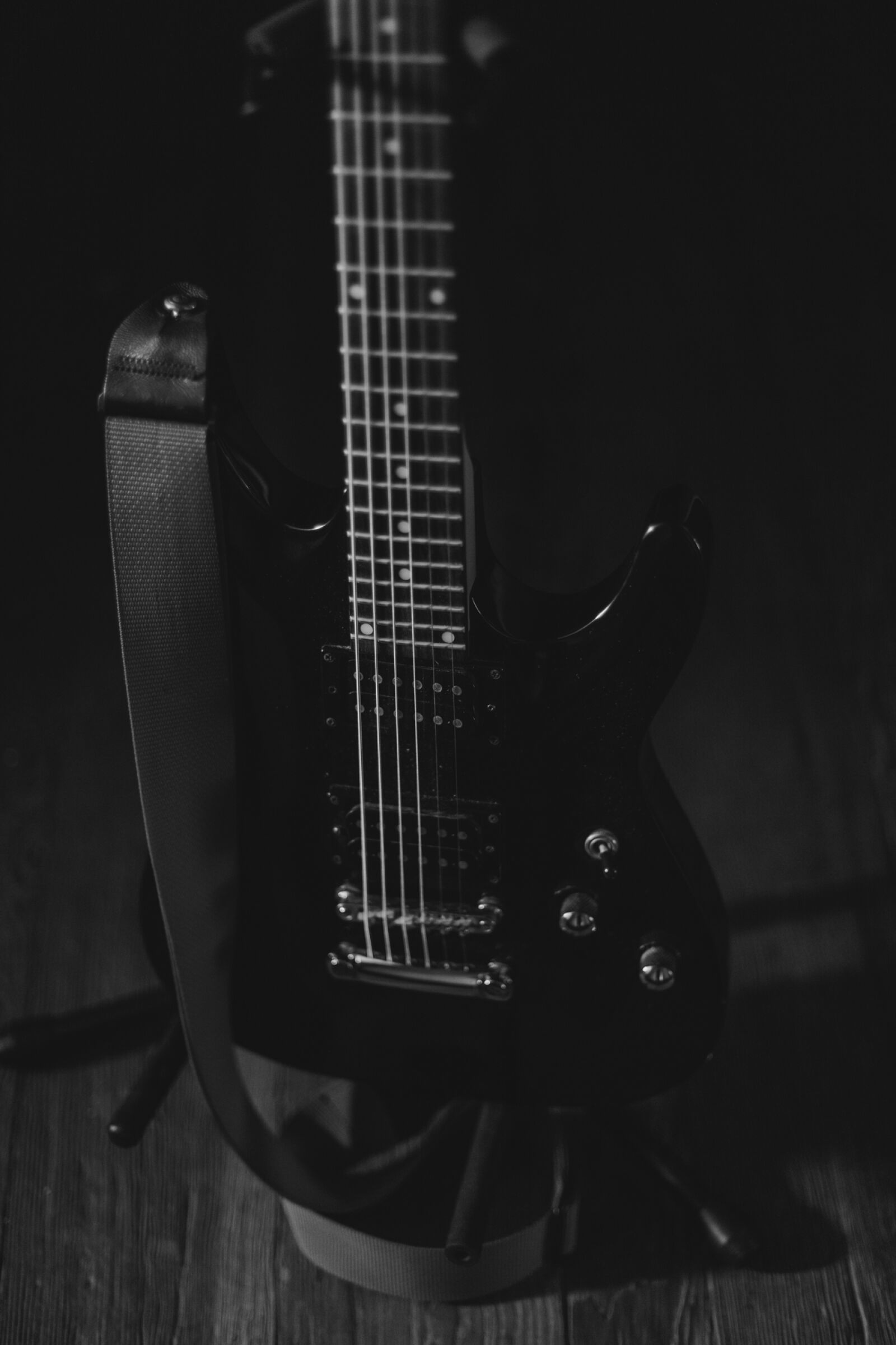 Canon EOS 5D Mark II sample photo. Black, and, white, dark photography