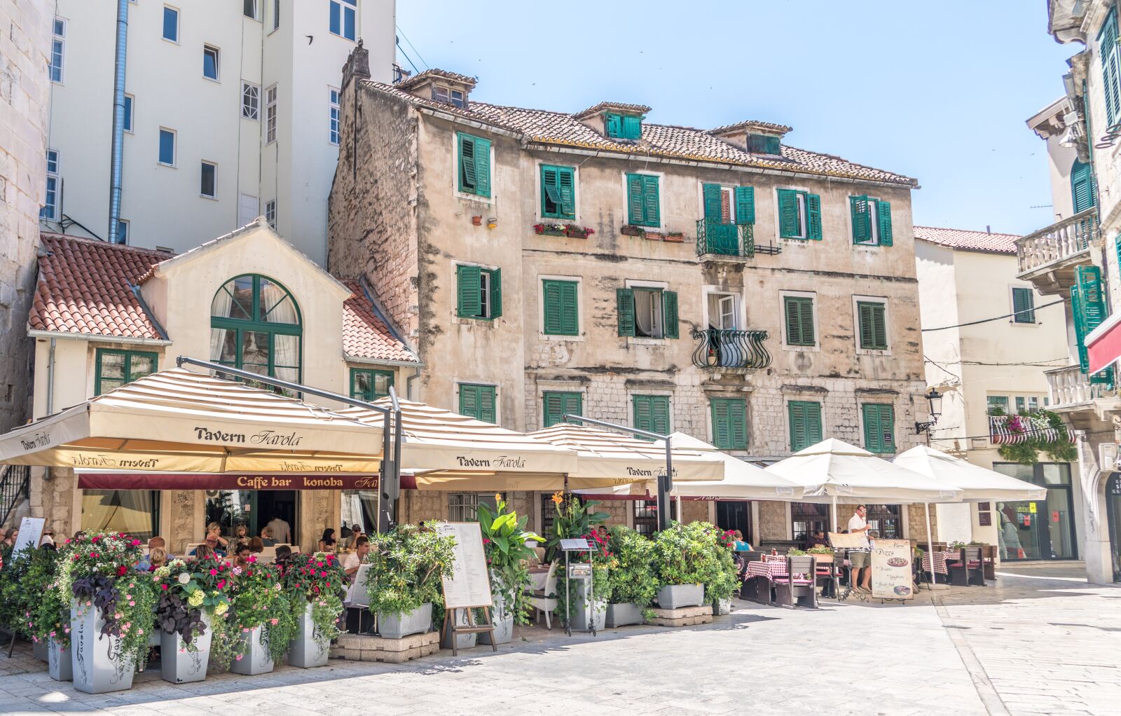 Sony a7R II + Sony FE 24-240mm F3.5-6.3 OSS sample photo. Split, croatia, architecture photography