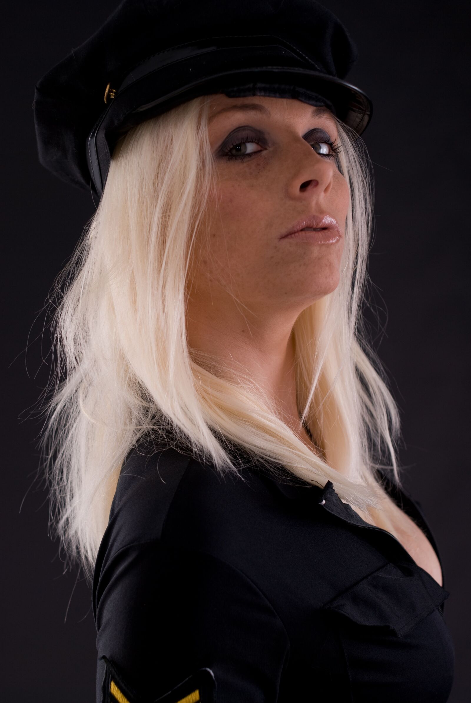 Nikon D80 sample photo. Female, dominant, expression photography