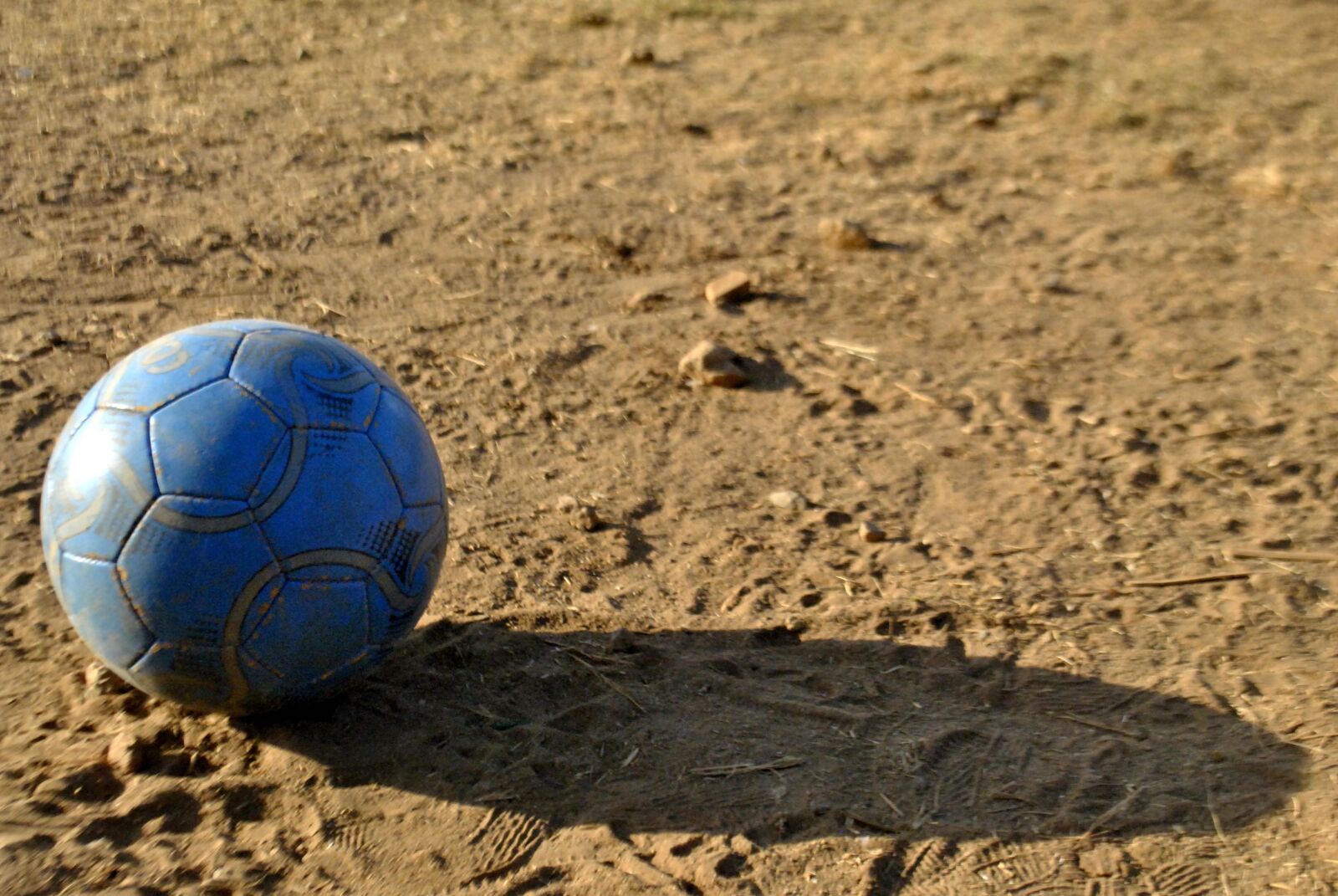 Nikon D3000 sample photo. Football, soccer ball, sport photography