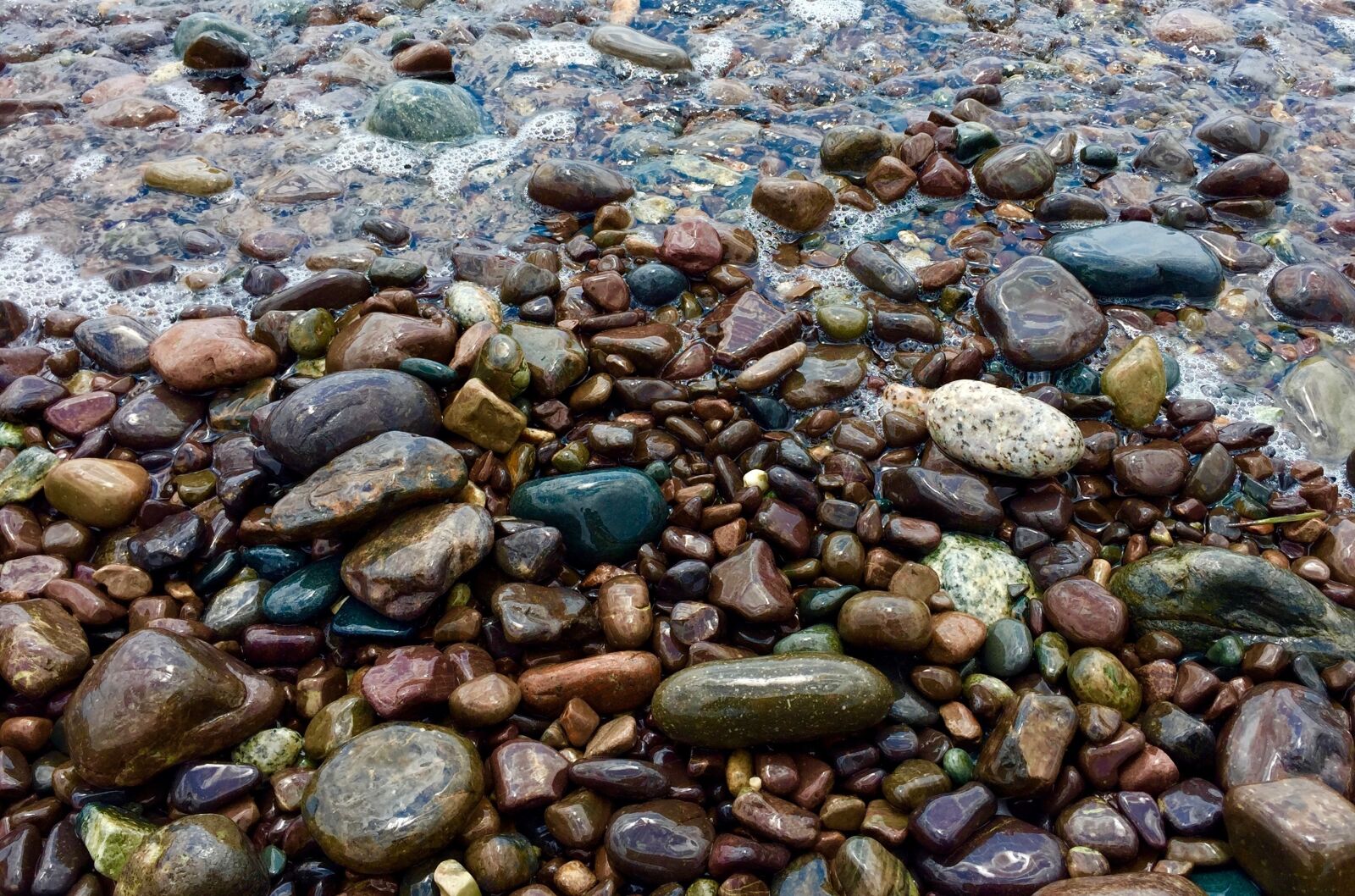 Apple iPhone 6 sample photo. Rocks, water, beach photography