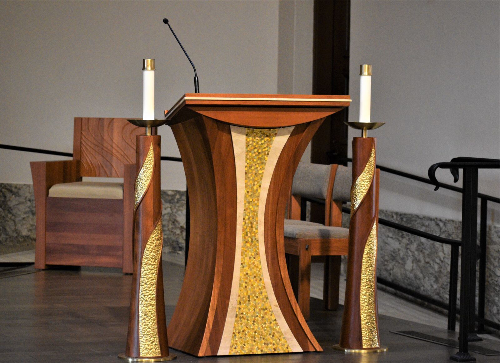 Nikon D3500 sample photo. Ambo, church, catholic photography