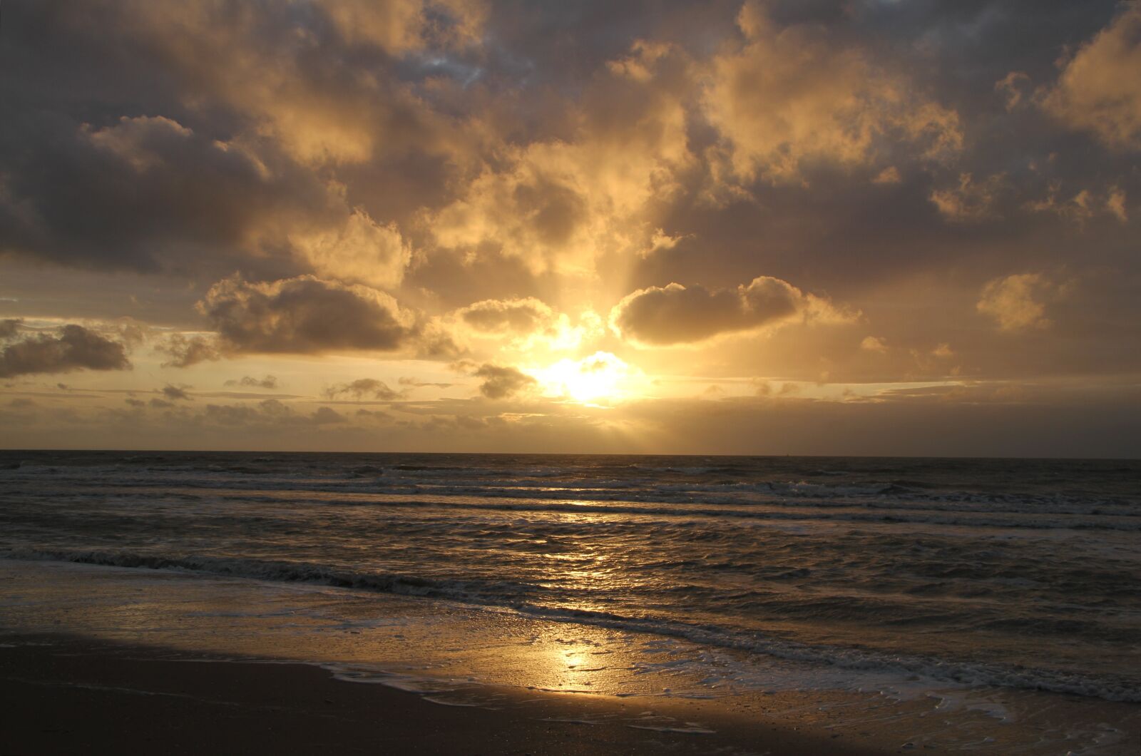 Canon EOS 7D sample photo. Sky, sunset, horizon photography