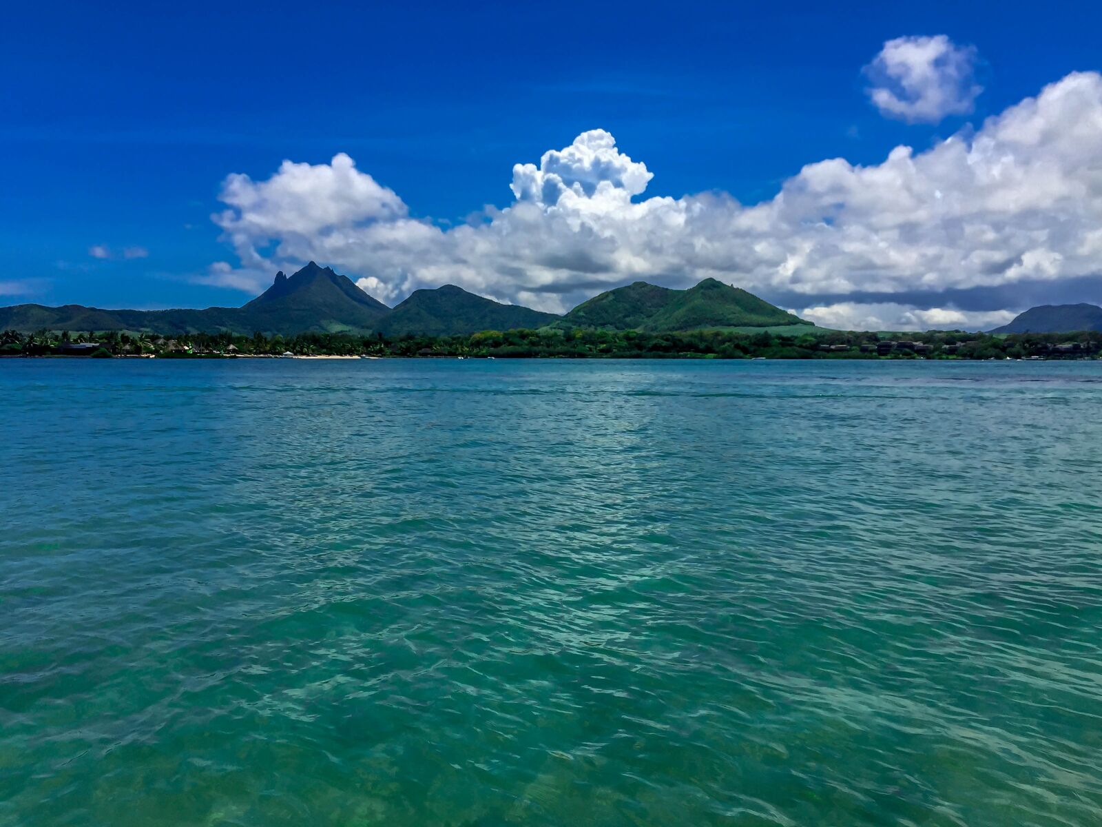 iPhone 6 Plus back camera 4.15mm f/2.2 sample photo. Ile aux cerfs, mauritius photography