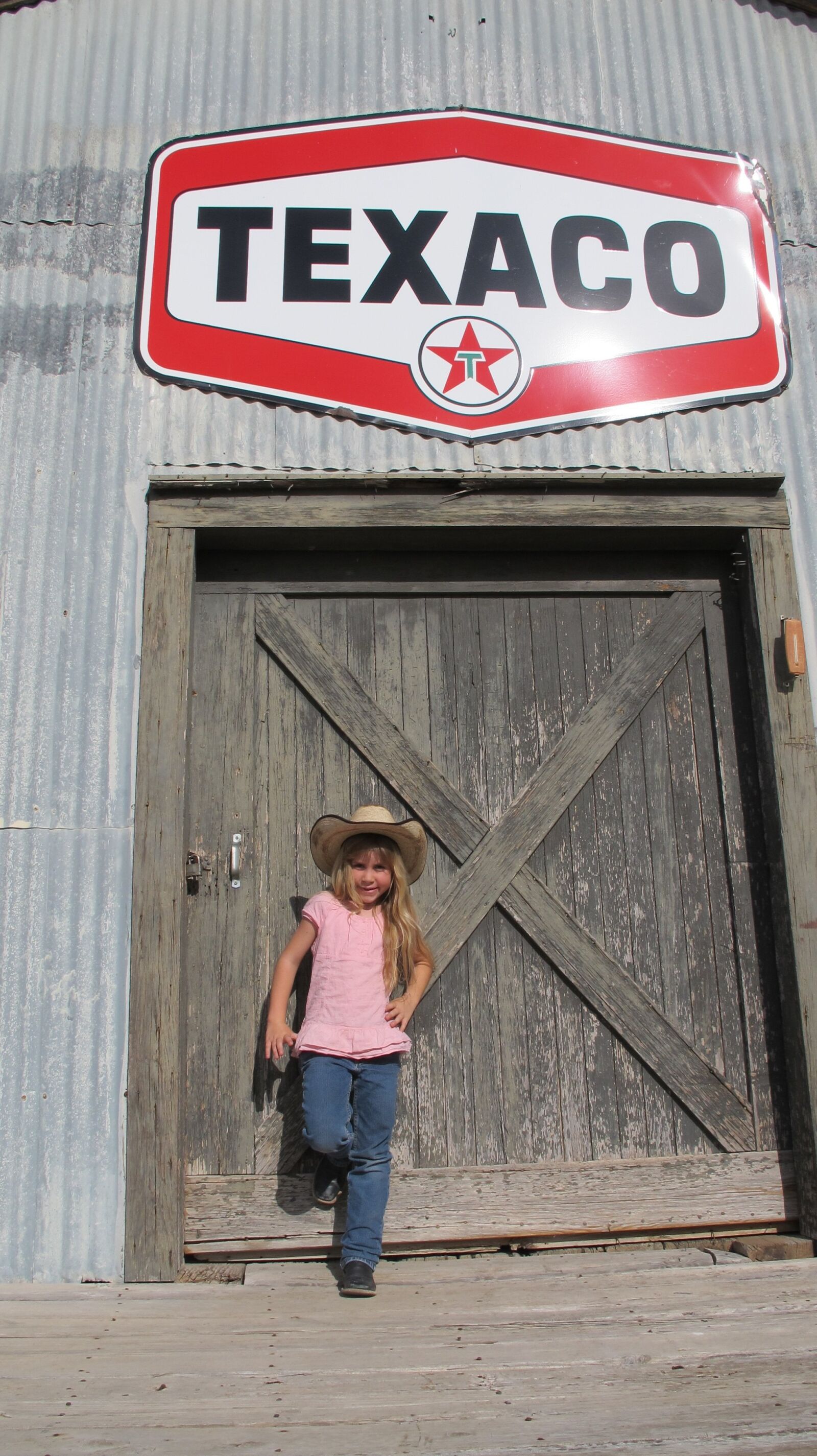 Canon PowerShot G12 sample photo. Texaco, old west, tin photography