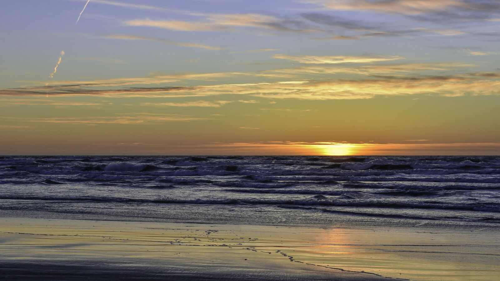 Nikon D7200 sample photo. Sunset, lithuania, beach photography