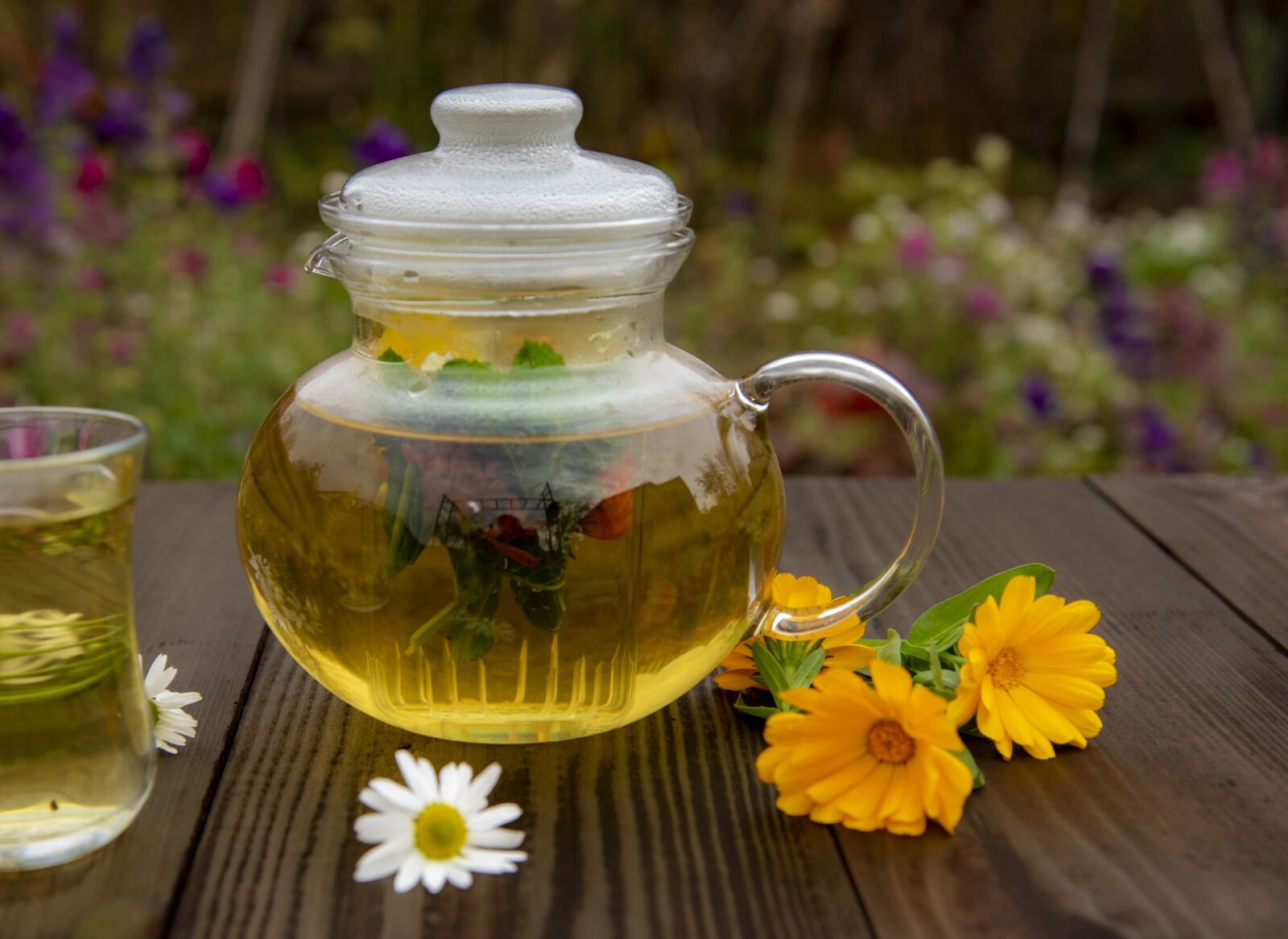 Nikon D750 sample photo. Tea, calendula, herbal photography