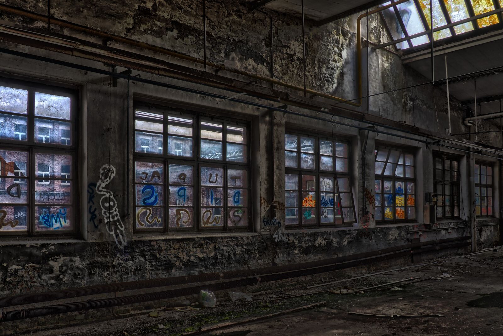 Olympus OM-D E-M10 sample photo. Abandoned, architecture, old photography