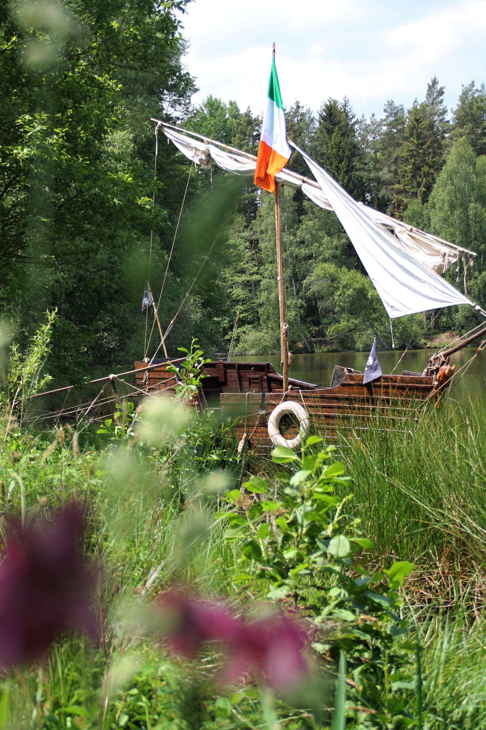 Canon EOS 1100D (EOS Rebel T3 / EOS Kiss X50) sample photo. Ship, pirate ship, pirates photography
