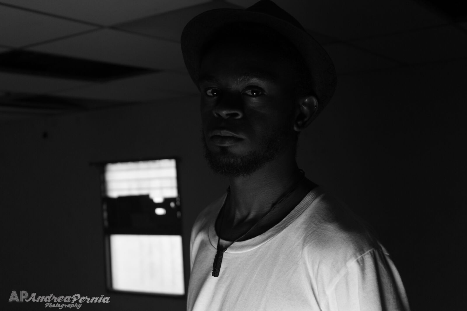 Canon EOS 1200D (EOS Rebel T5 / EOS Kiss X70 / EOS Hi) sample photo. Black, and, white, portrait photography