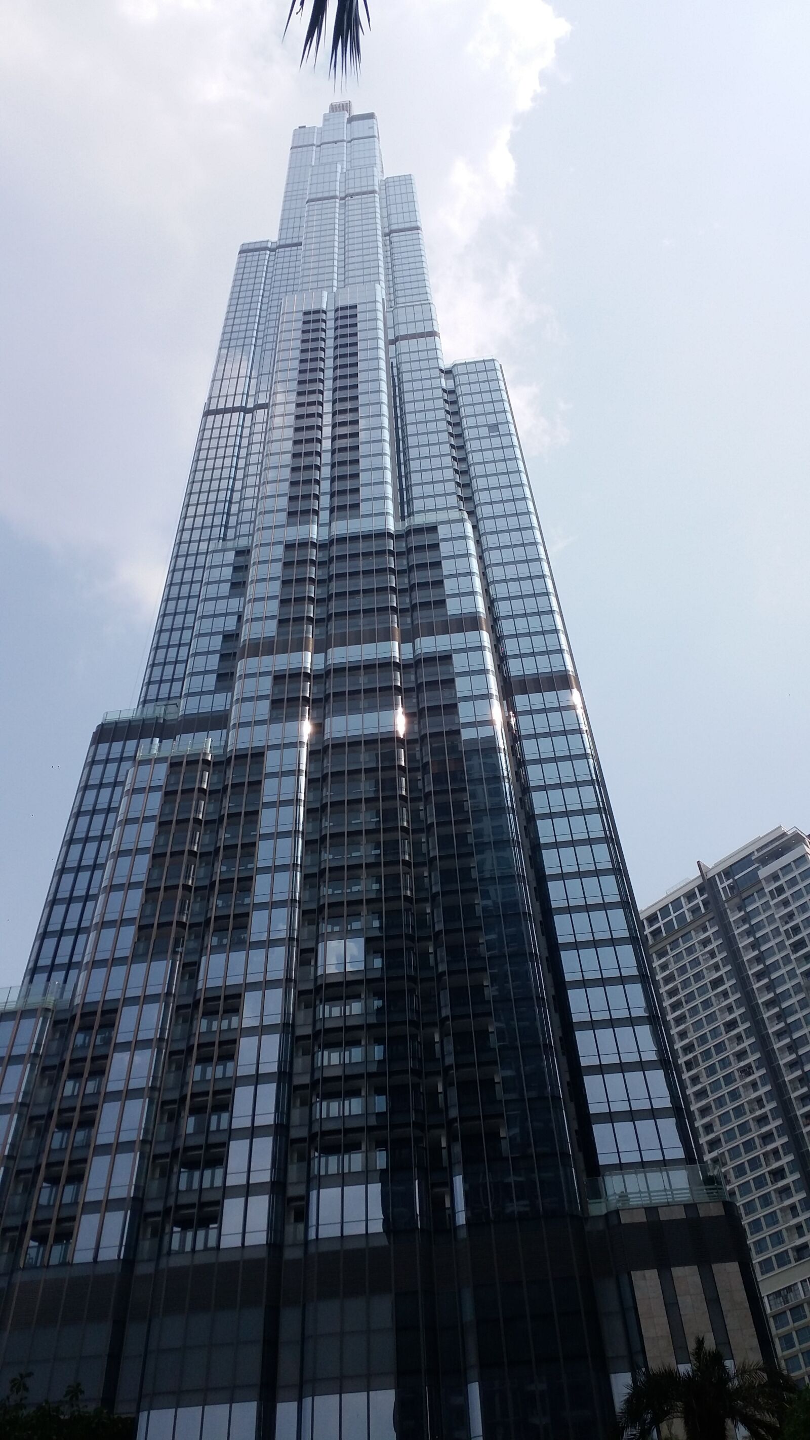 Samsung Galaxy E7 sample photo. Tower, high building, skyscraper photography