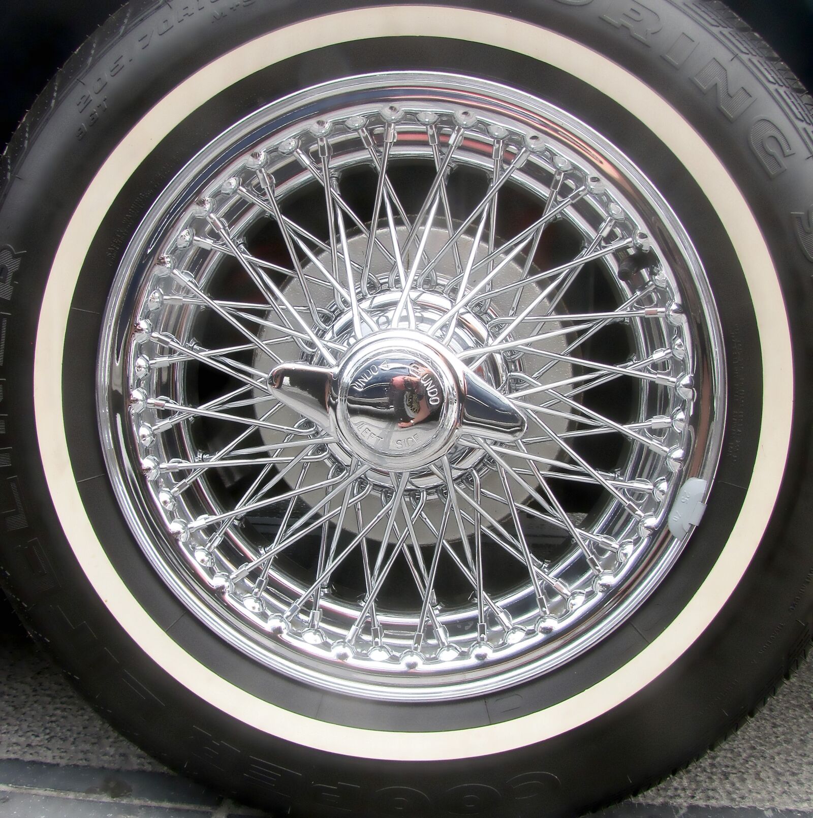 Canon PowerShot SX10 IS sample photo. Chrome, car wheel, spoke photography