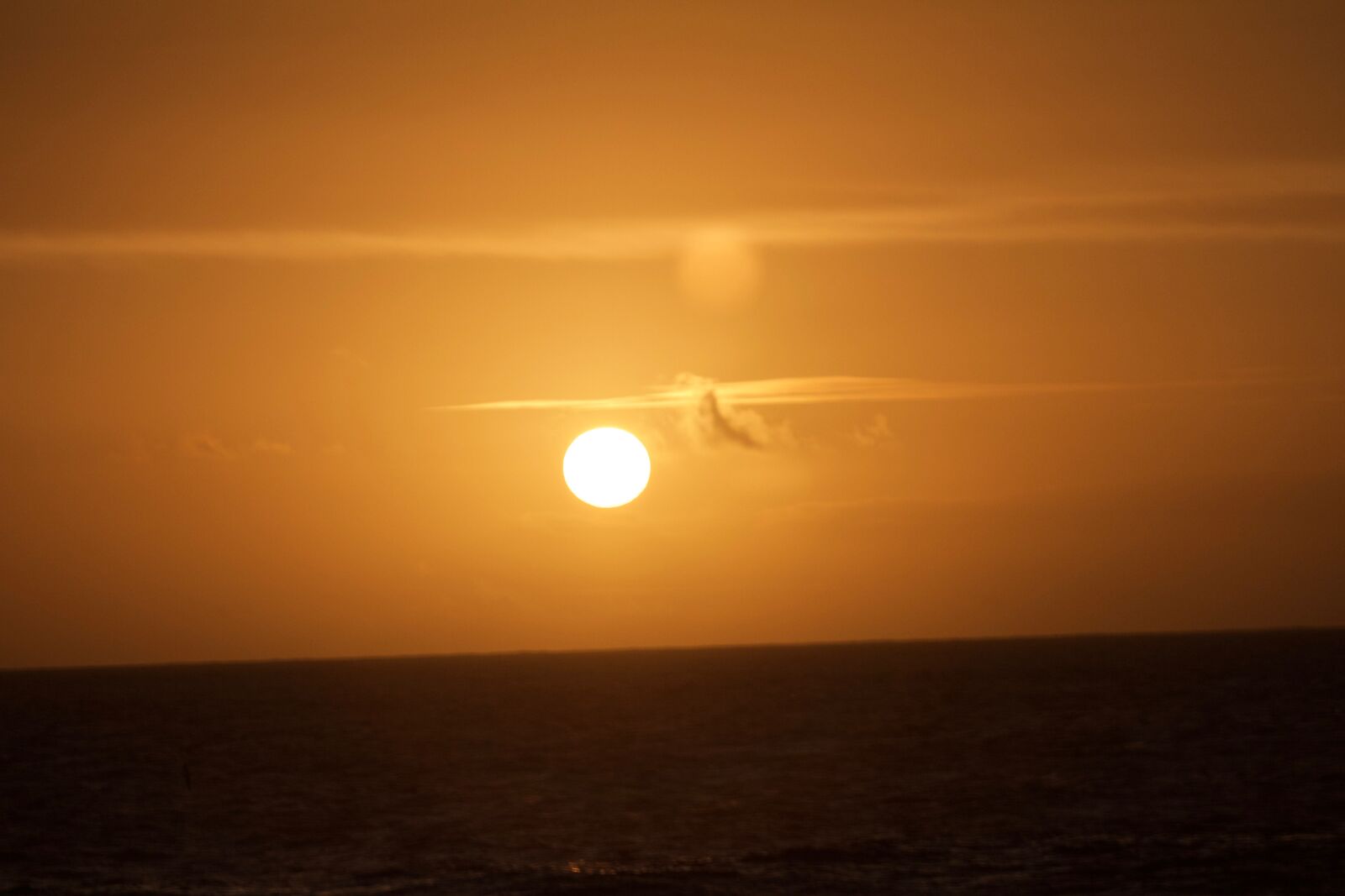 Canon EF 70-200mm F4L USM sample photo. Coucher, de, soleil, reunion photography