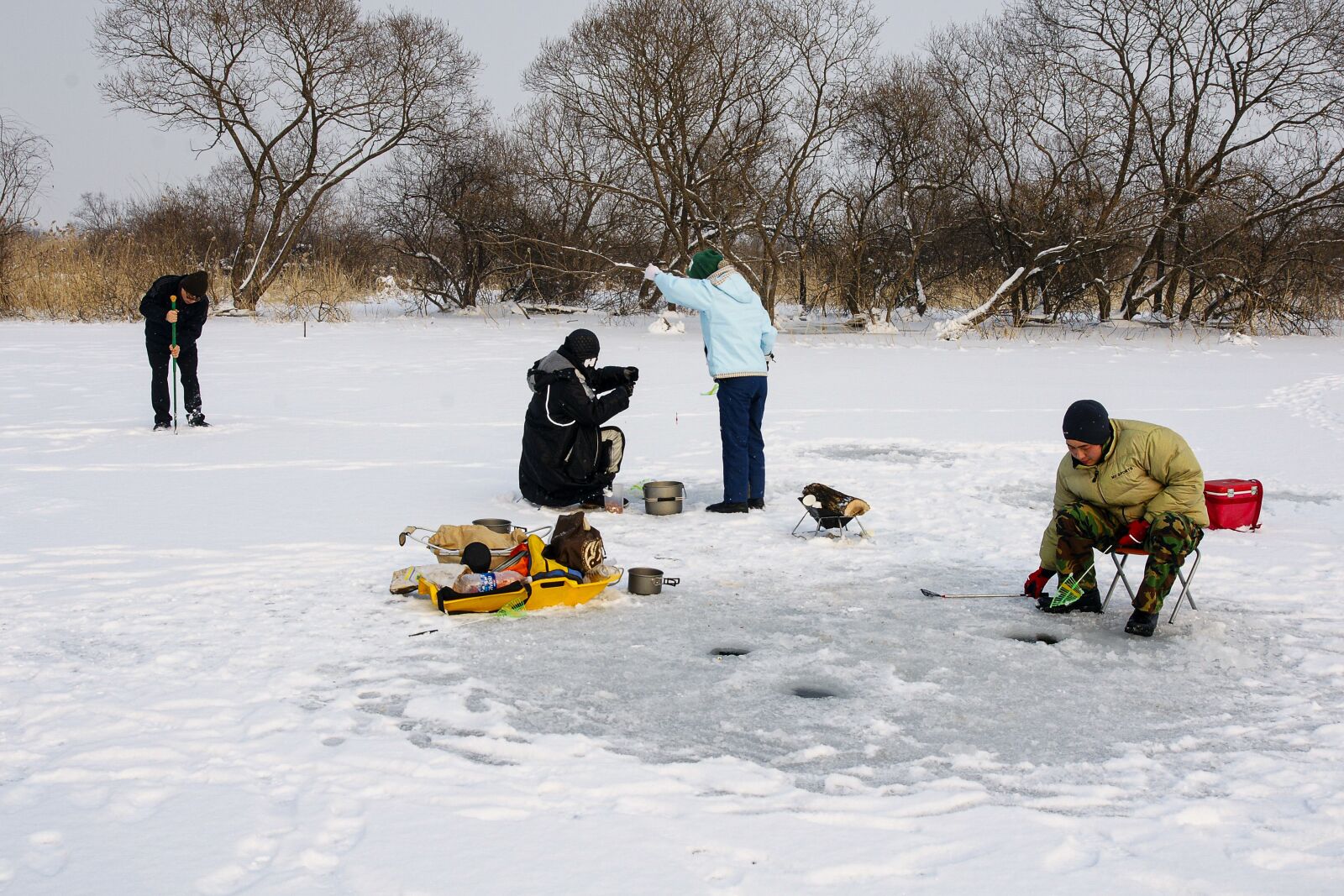 Sony Alpha DSLR-A700 sample photo. Winter, snow, fishing photography