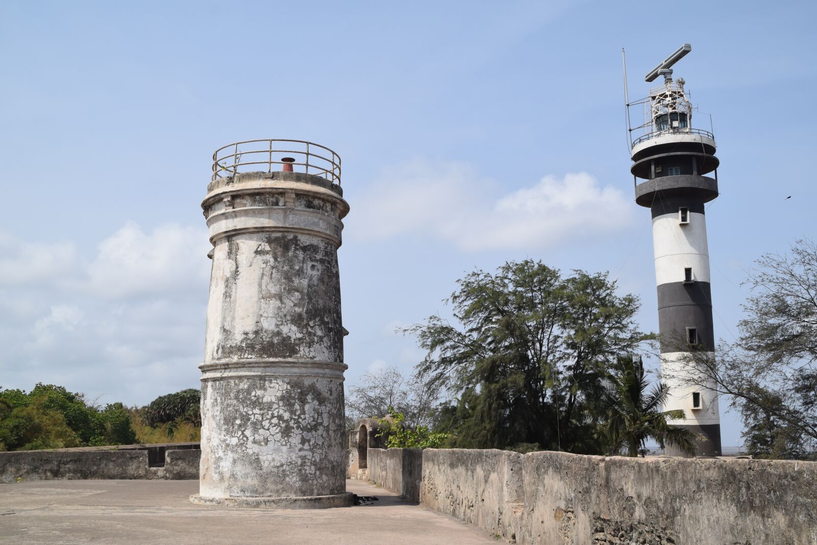 Nikon D3300 sample photo. Old, new light houses photography