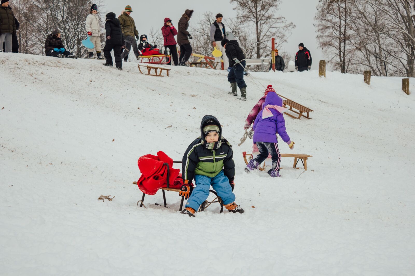 Canon EF-S 18-55mm F3.5-5.6 IS sample photo. Children, downhill, childhood, playground photography