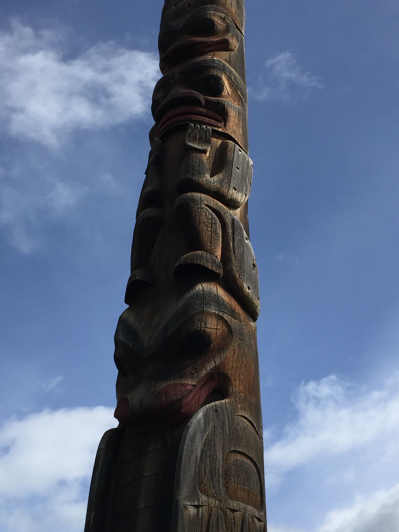 iPhone 6 back camera 4.15mm f/2.2 sample photo. Totem pole, indigenous, aboriginal photography