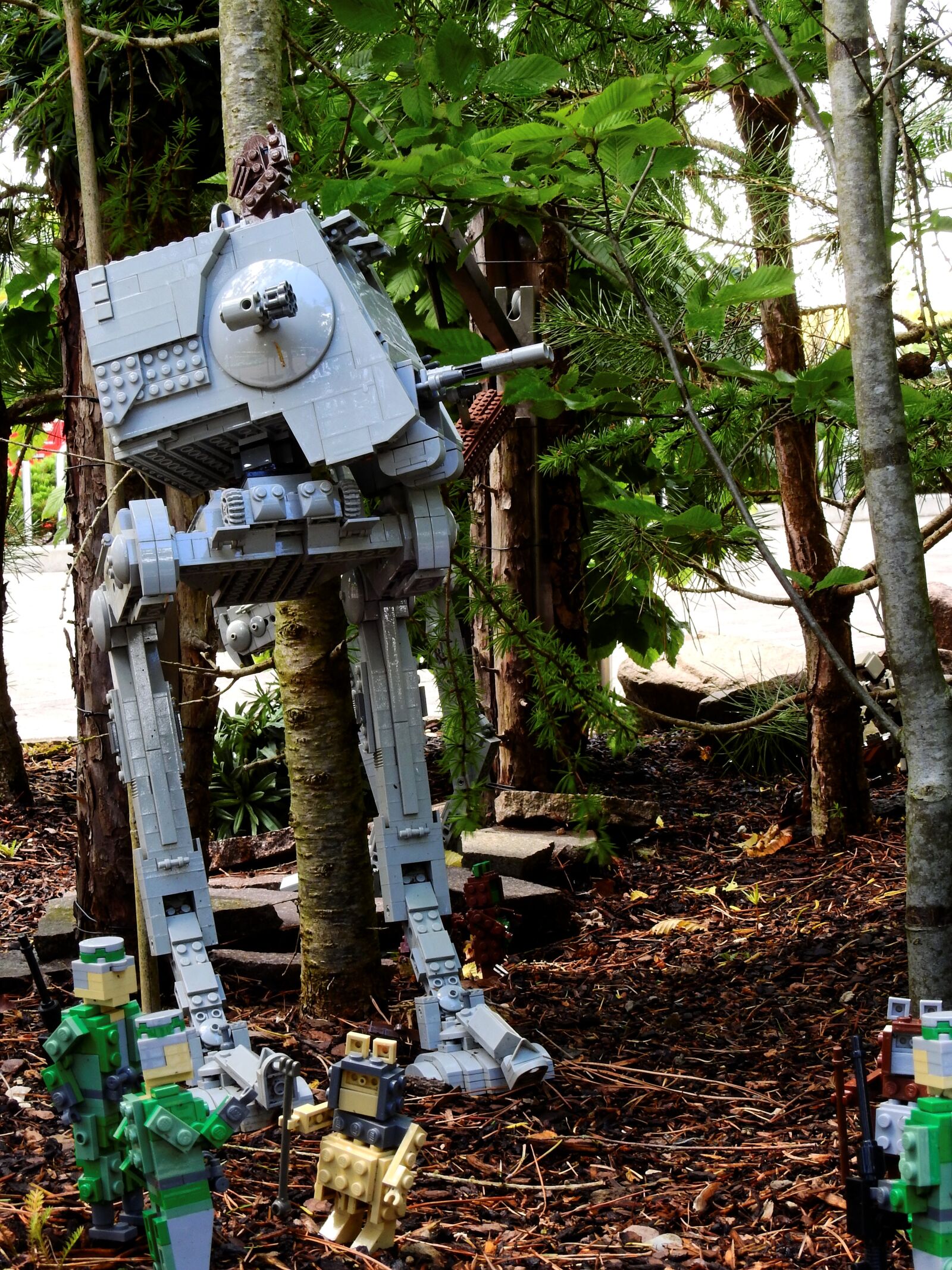 Nikon Coolpix P900 sample photo. Lego, legoland, build photography