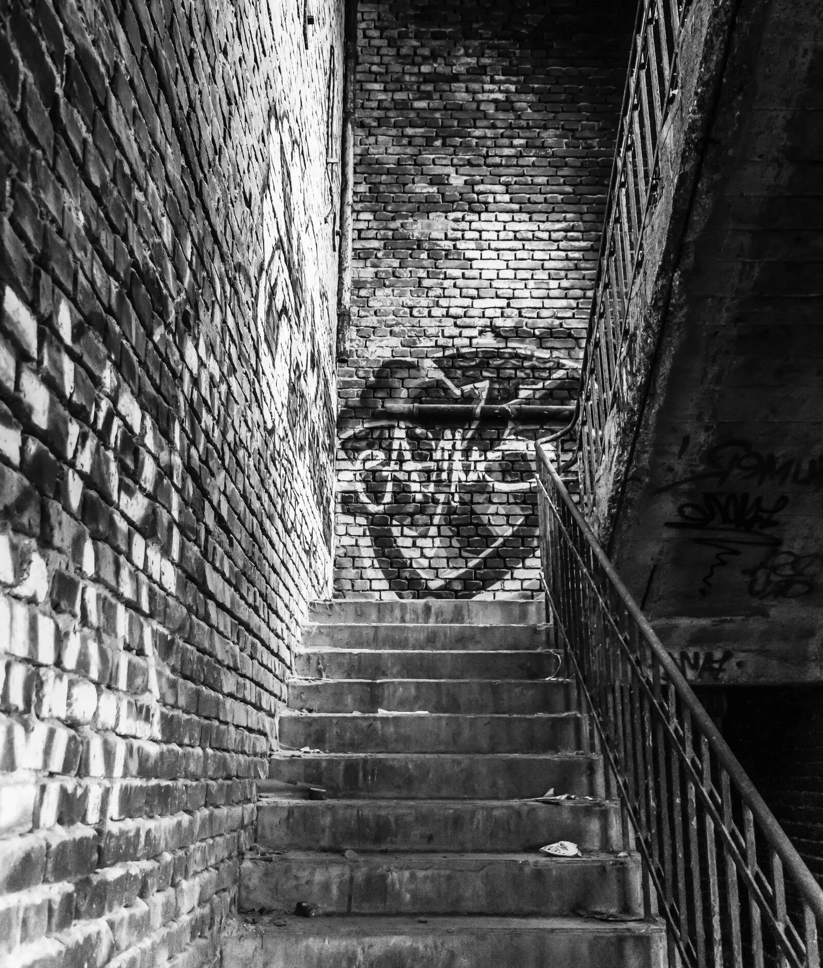 Nikon D3300 sample photo. Old, wall, architecture, urban photography