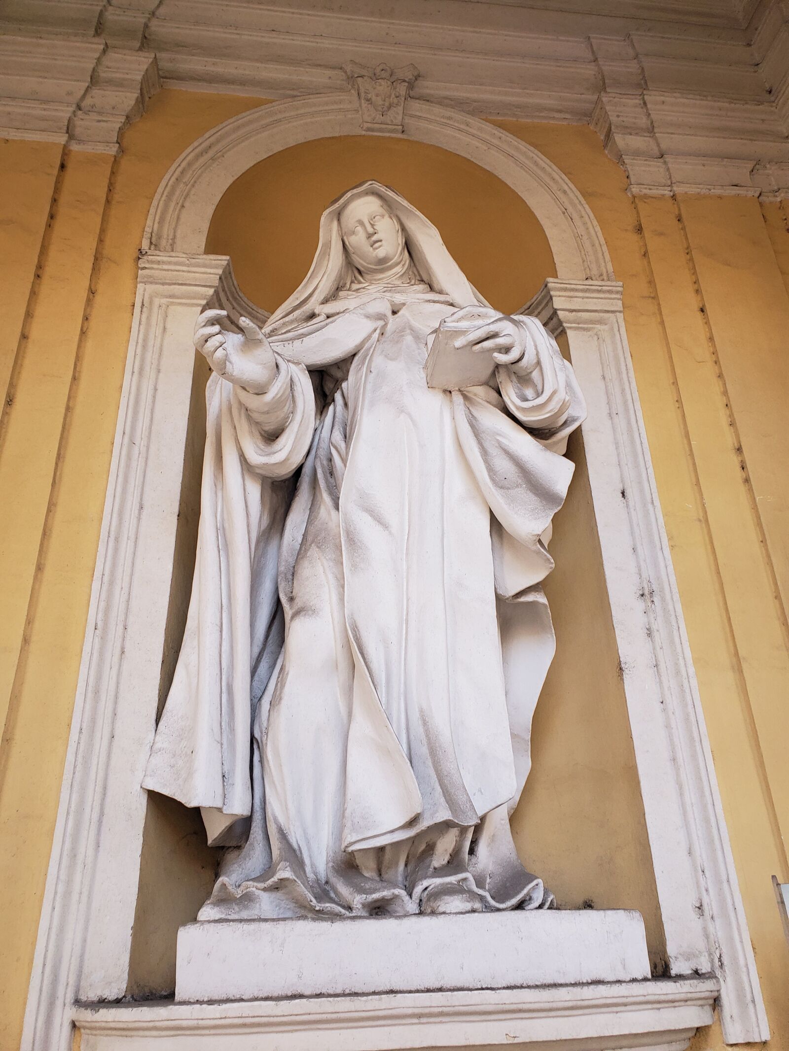 Samsung Galaxy S10+ sample photo. Saint, roma, city photography