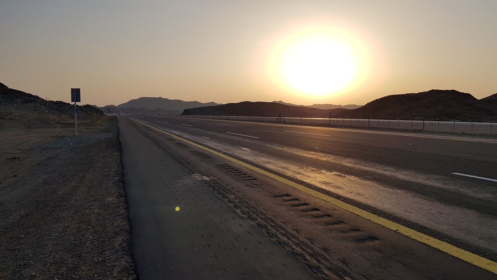 Samsung Galaxy Note Fan Edition sample photo. Roads, traveling, travel photography