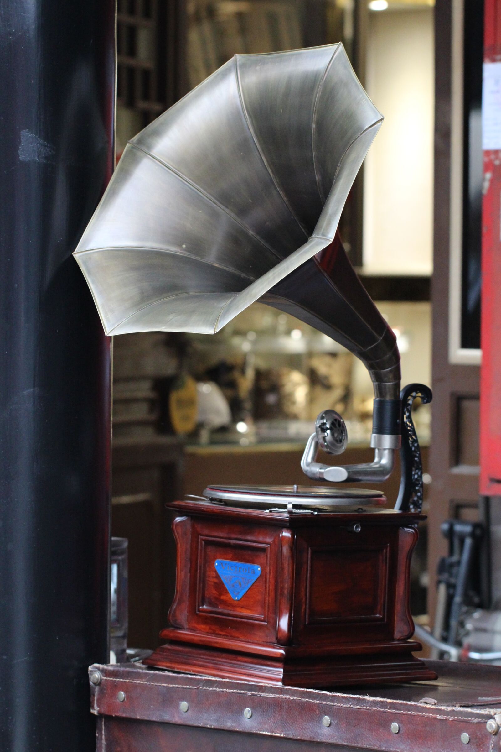Canon EOS 700D (EOS Rebel T5i / EOS Kiss X7i) sample photo. Turntable, old, music photography