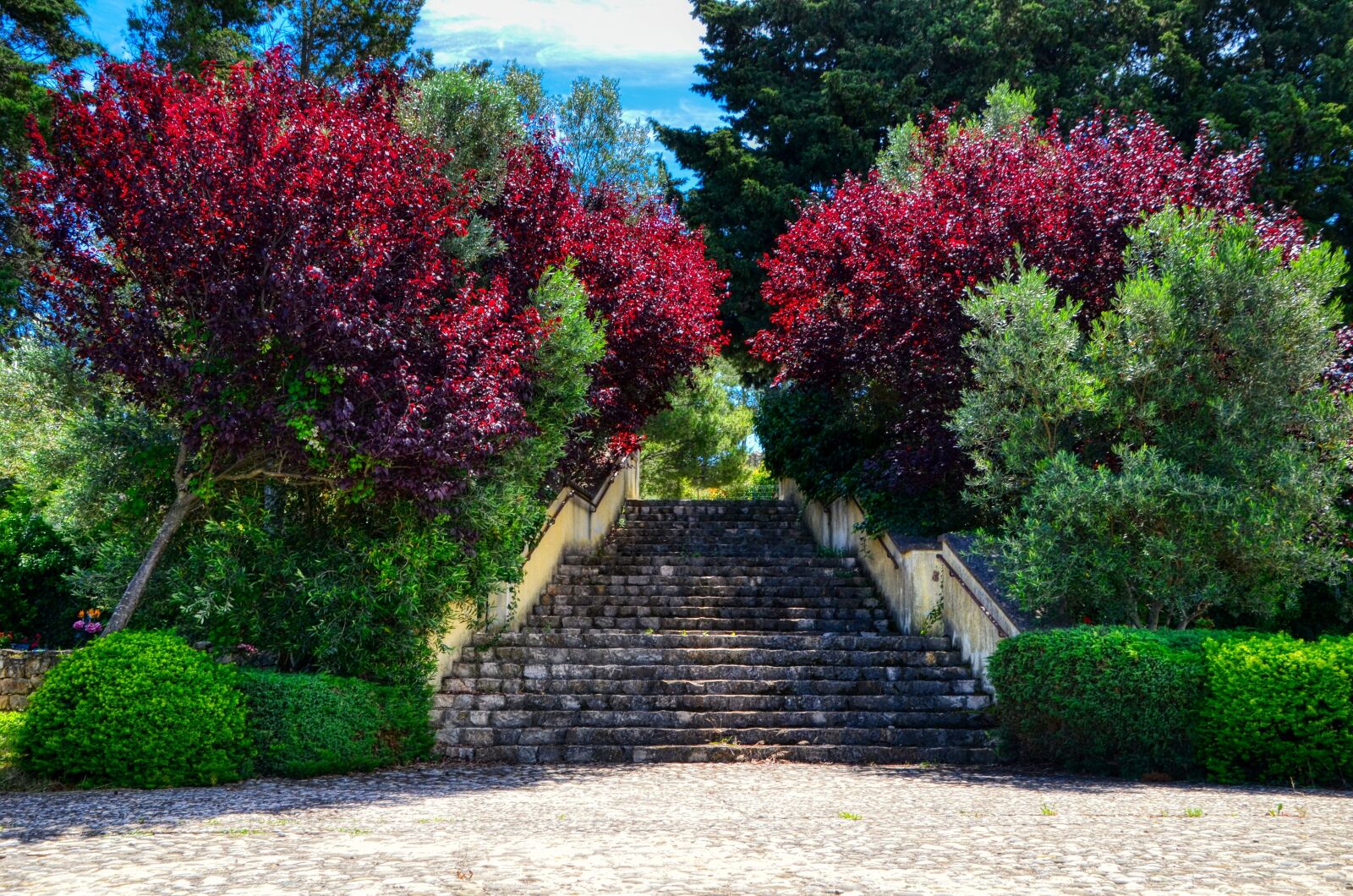 Nikon D7000 sample photo. Staircase, pierre, stairs photography