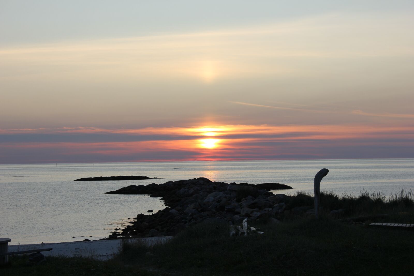 Canon EOS 550D (EOS Rebel T2i / EOS Kiss X4) sample photo. Sunset, arctic circle, lofoten photography
