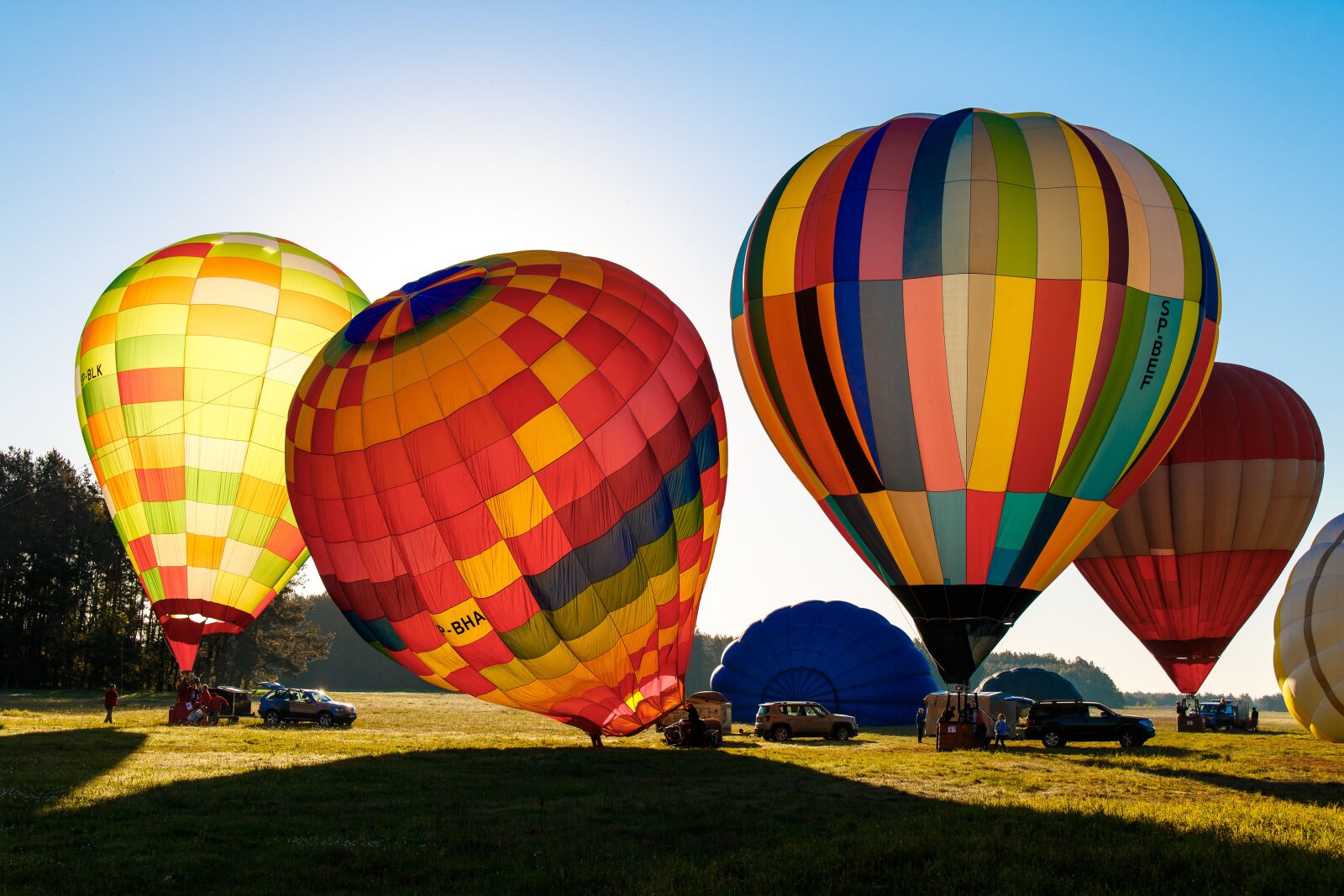 Canon EOS 760D (EOS Rebel T6s / EOS 8000D) sample photo. Balloons, flying, colorful photography