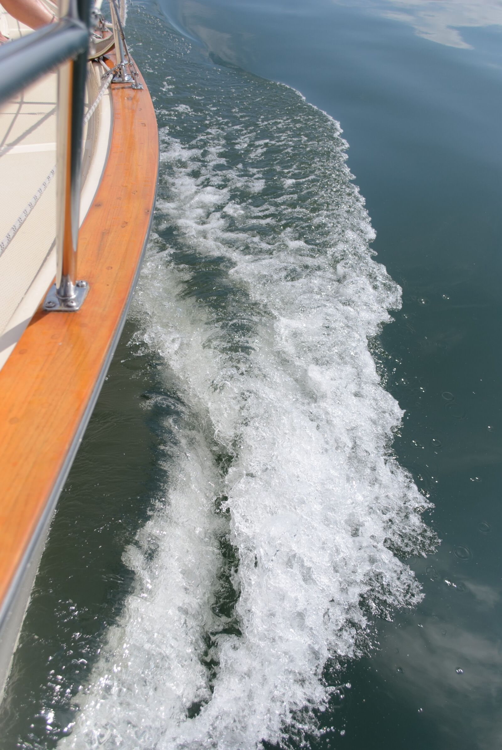 Nikon D40X sample photo. Wake, boat, lake photography