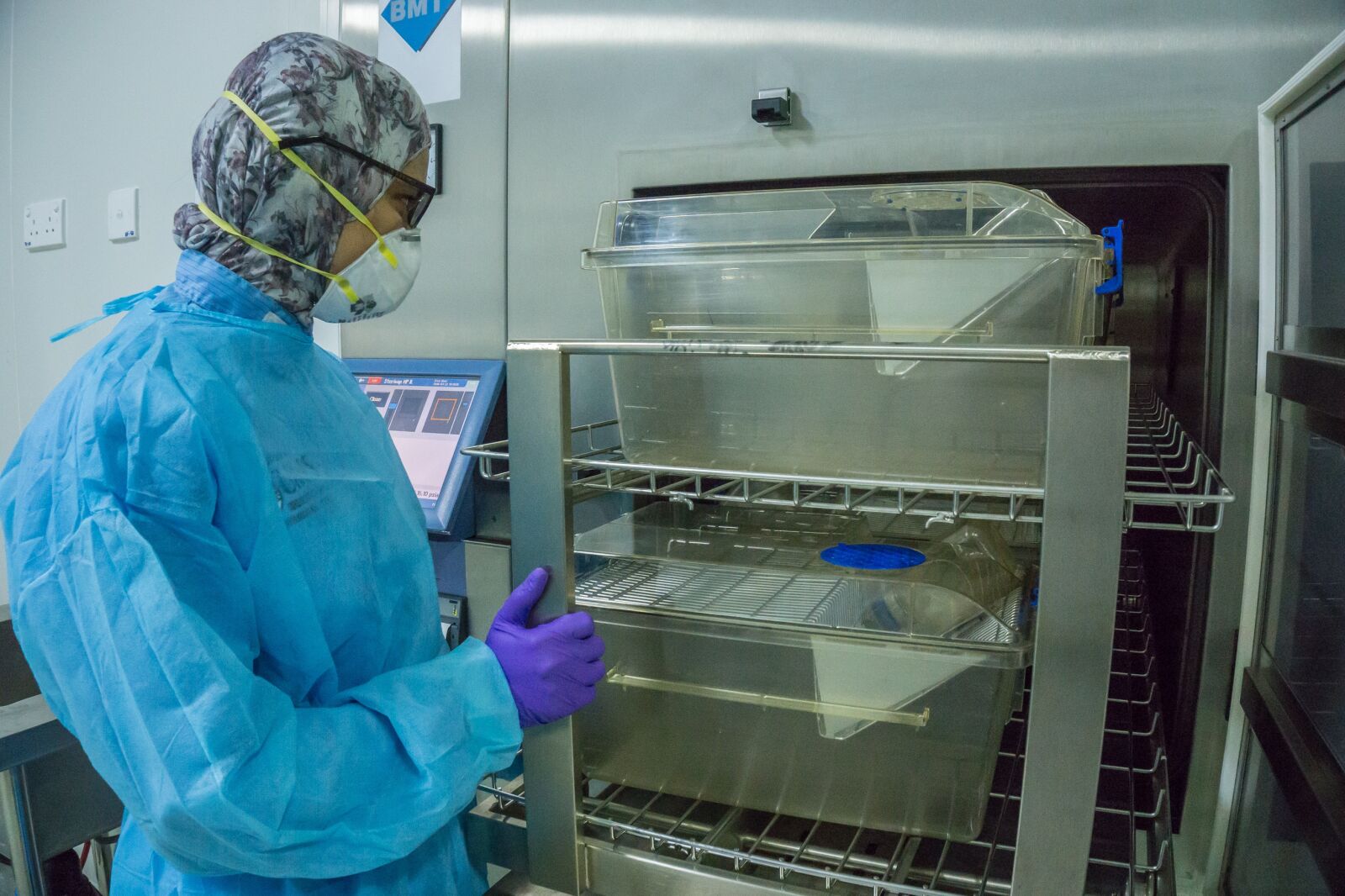 Sony a6000 sample photo. Animal containment facility, biotechnology photography