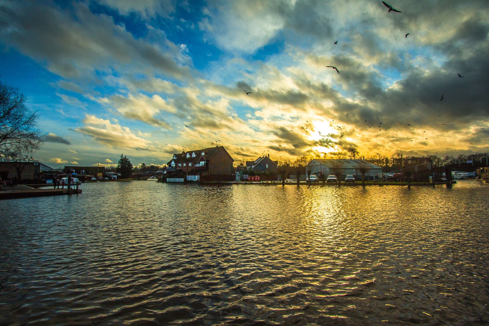 Canon EF-S 10-22mm F3.5-4.5 USM sample photo. Wroxham, england, water photography