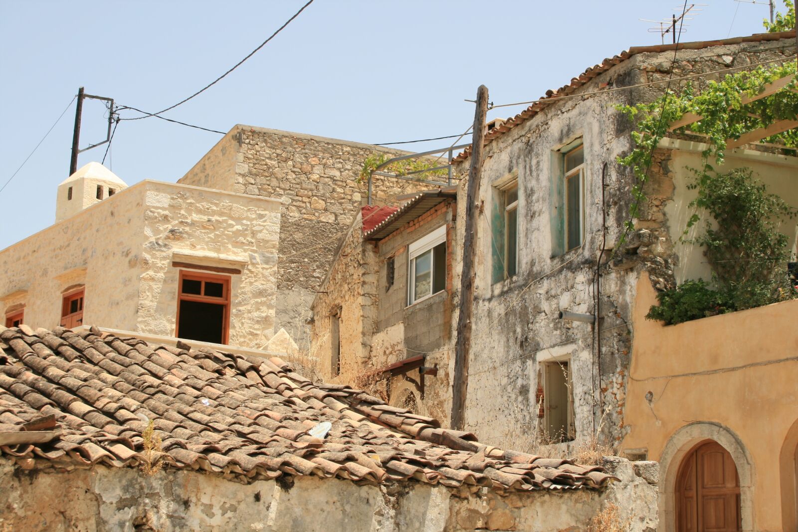 Canon EOS 400D (EOS Digital Rebel XTi / EOS Kiss Digital X) sample photo. Greece, crete, building photography