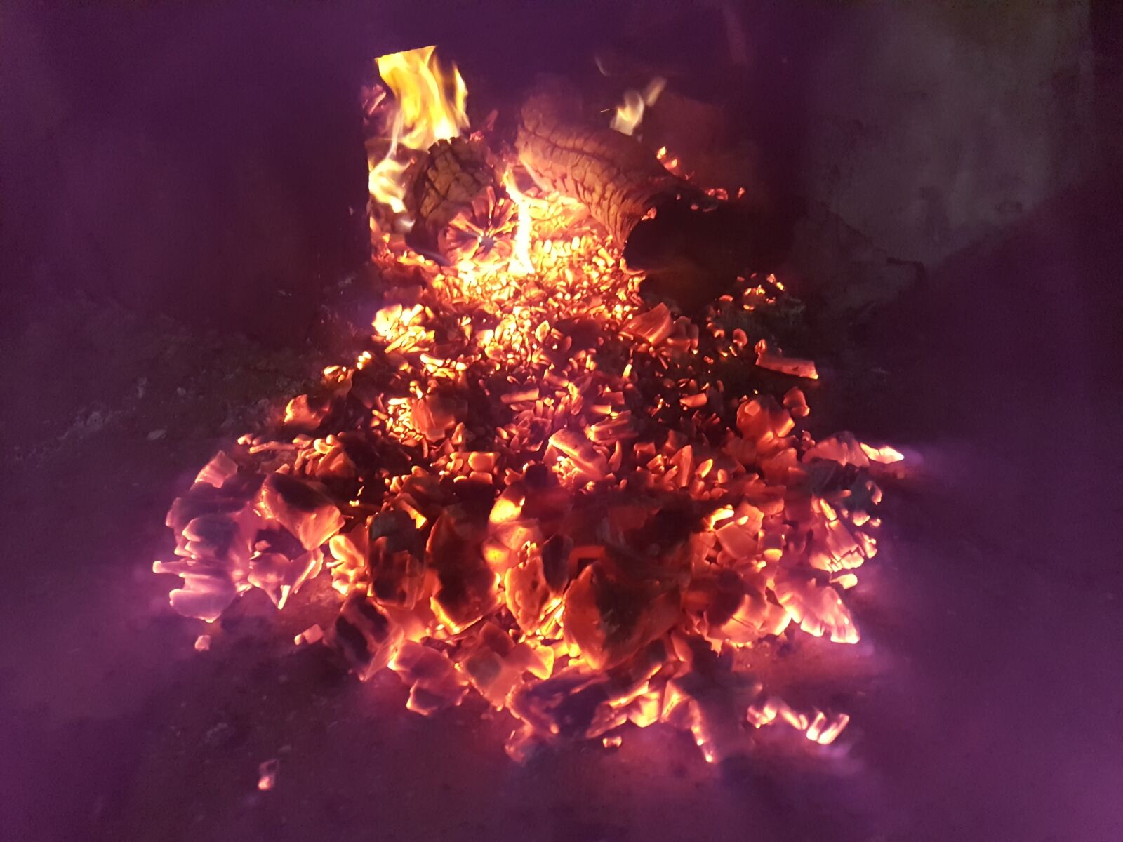 Samsung Galaxy S7 sample photo. Flame, fire, chacoal fire photography
