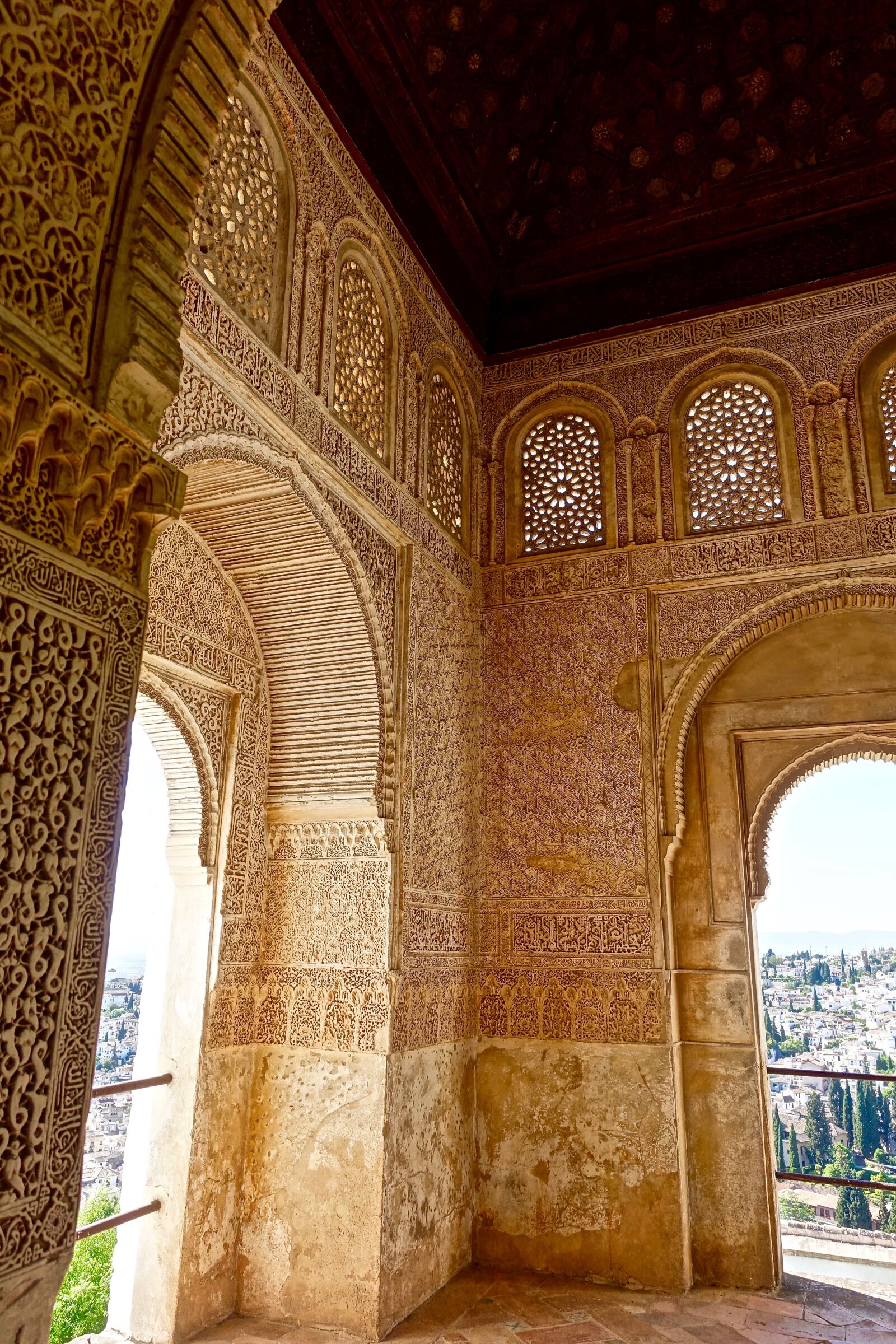 Sony Cyber-shot DSC-RX100 III sample photo. Alhambra, arches, moorish photography