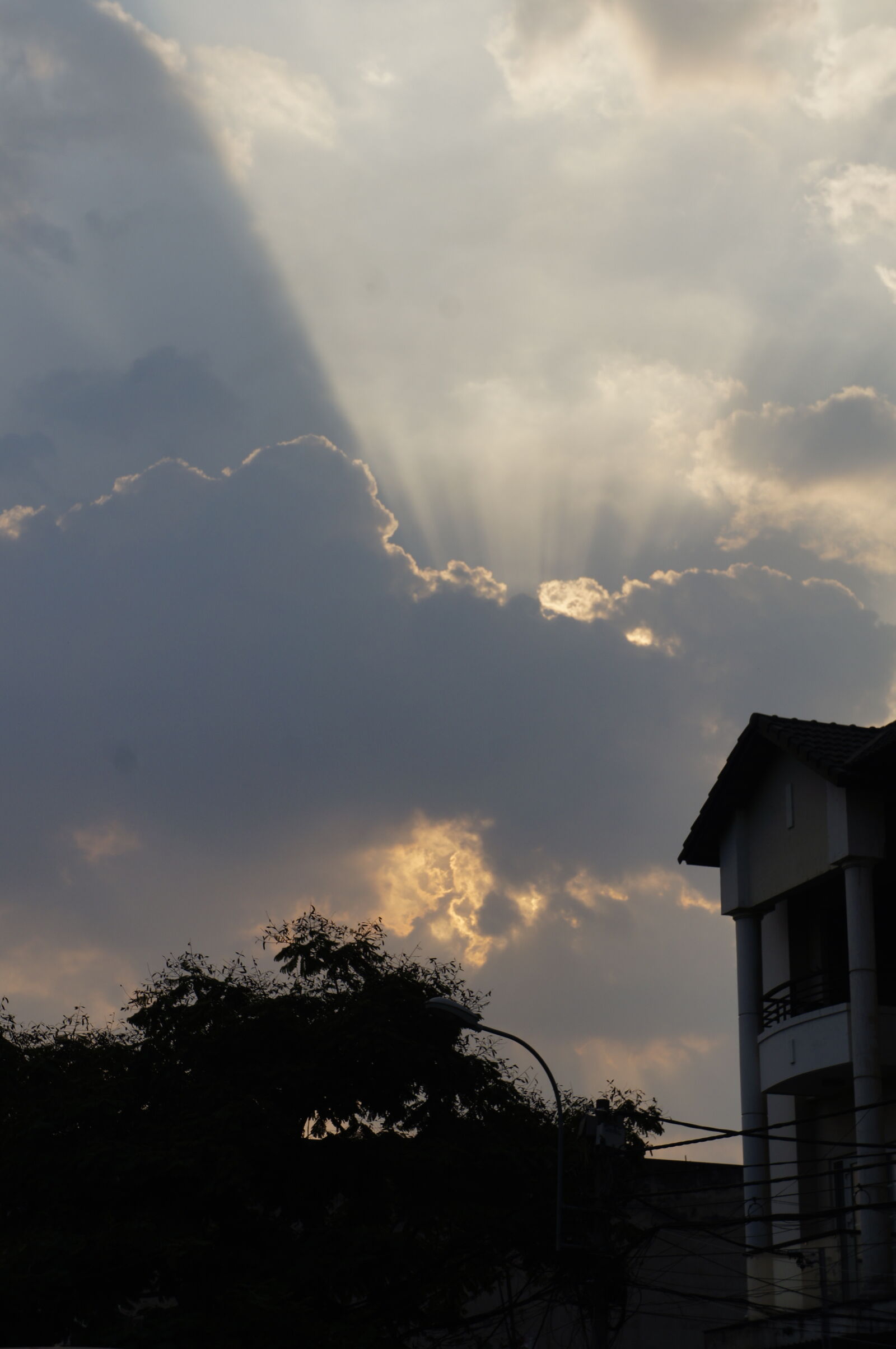 Sony E 18-55mm F3.5-5.6 OSS sample photo. Clouds photography
