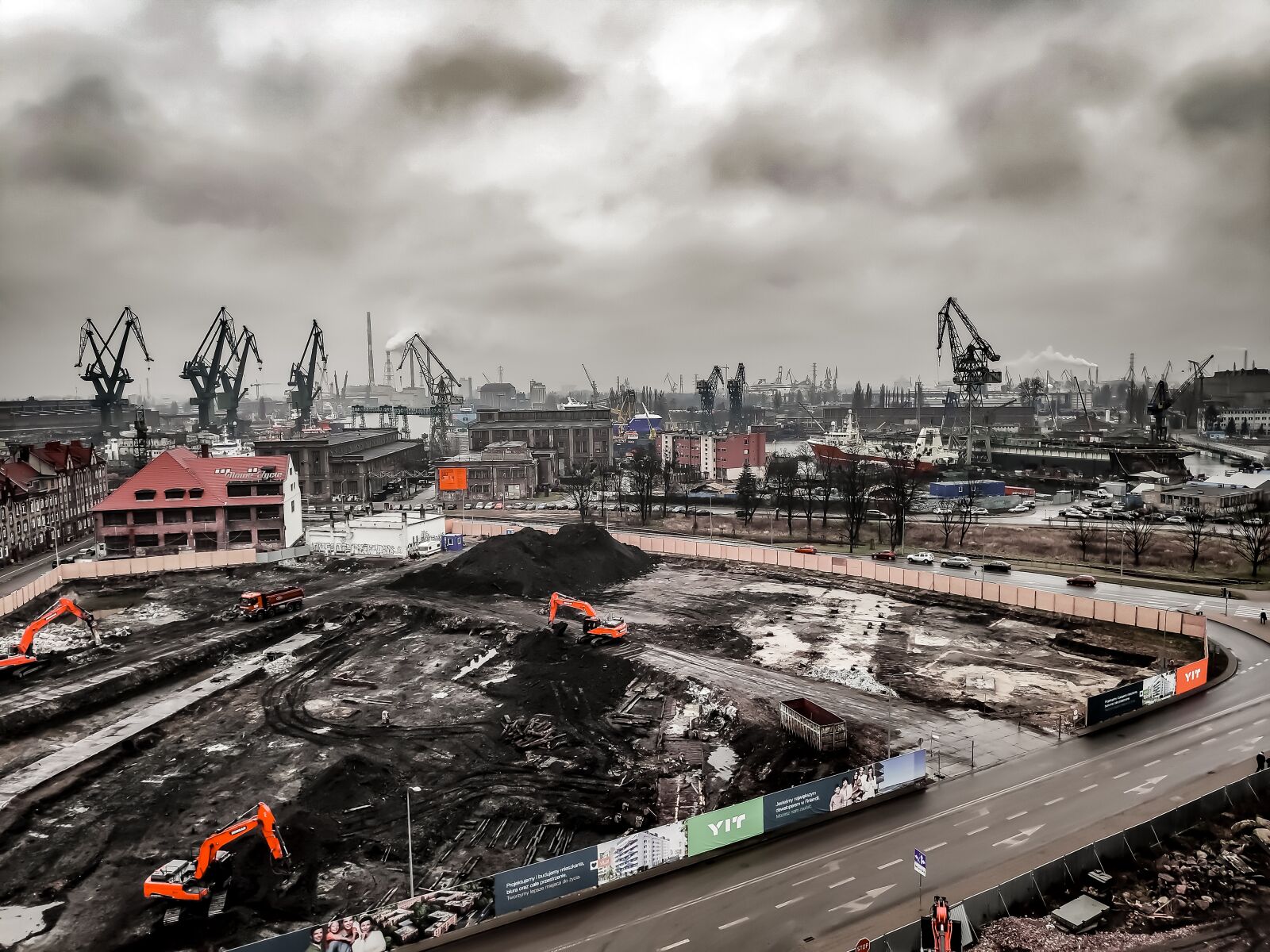 Xiaomi POCO F1 sample photo. Industrial site, port, site photography