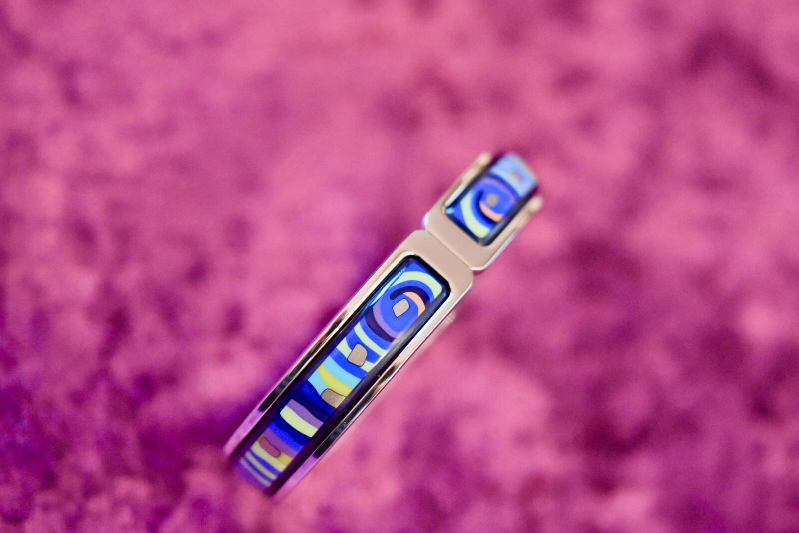 Nikon D5600 sample photo. Bracelet, clip bracelet, enamels photography